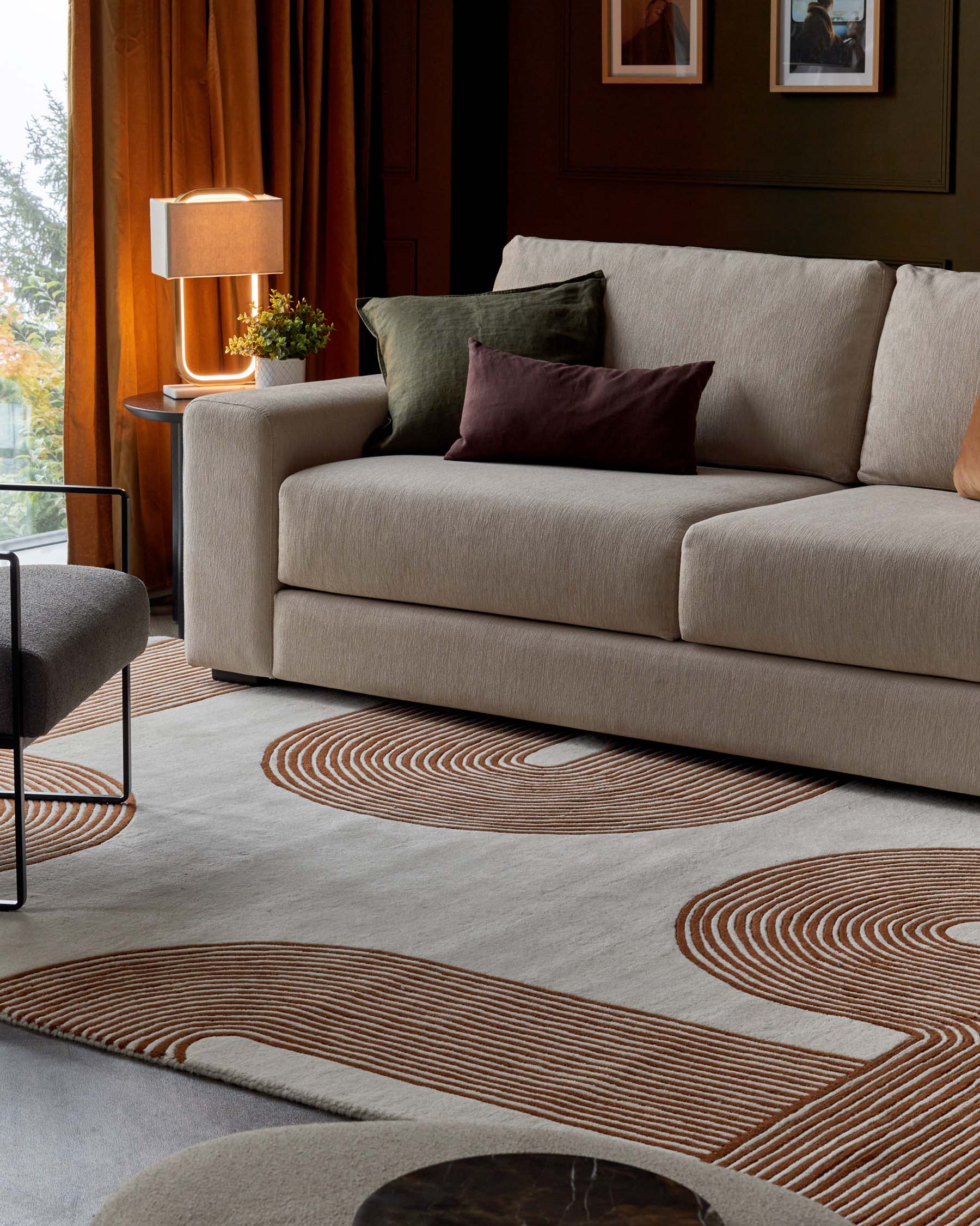 Abstract Lines rust and cream wool small rug - Image 2