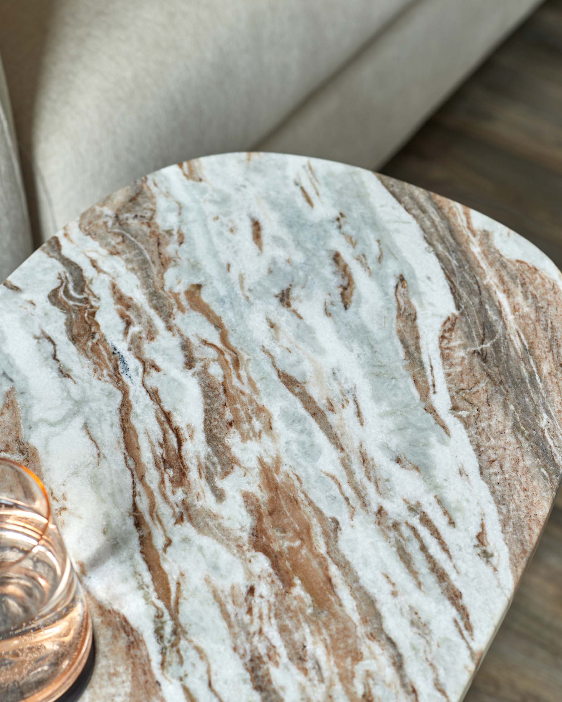 Adalynn dark wood toronto marble side table - Image 4