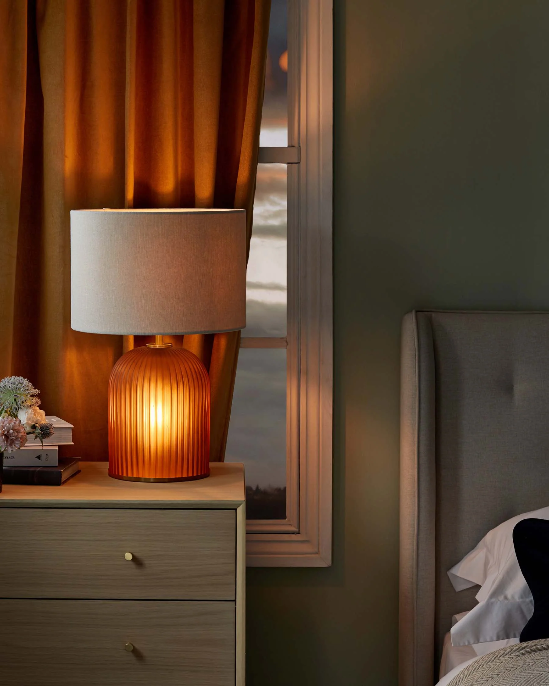 Amalfi Amber Table Lamp with Linen Look Shade - Image 8