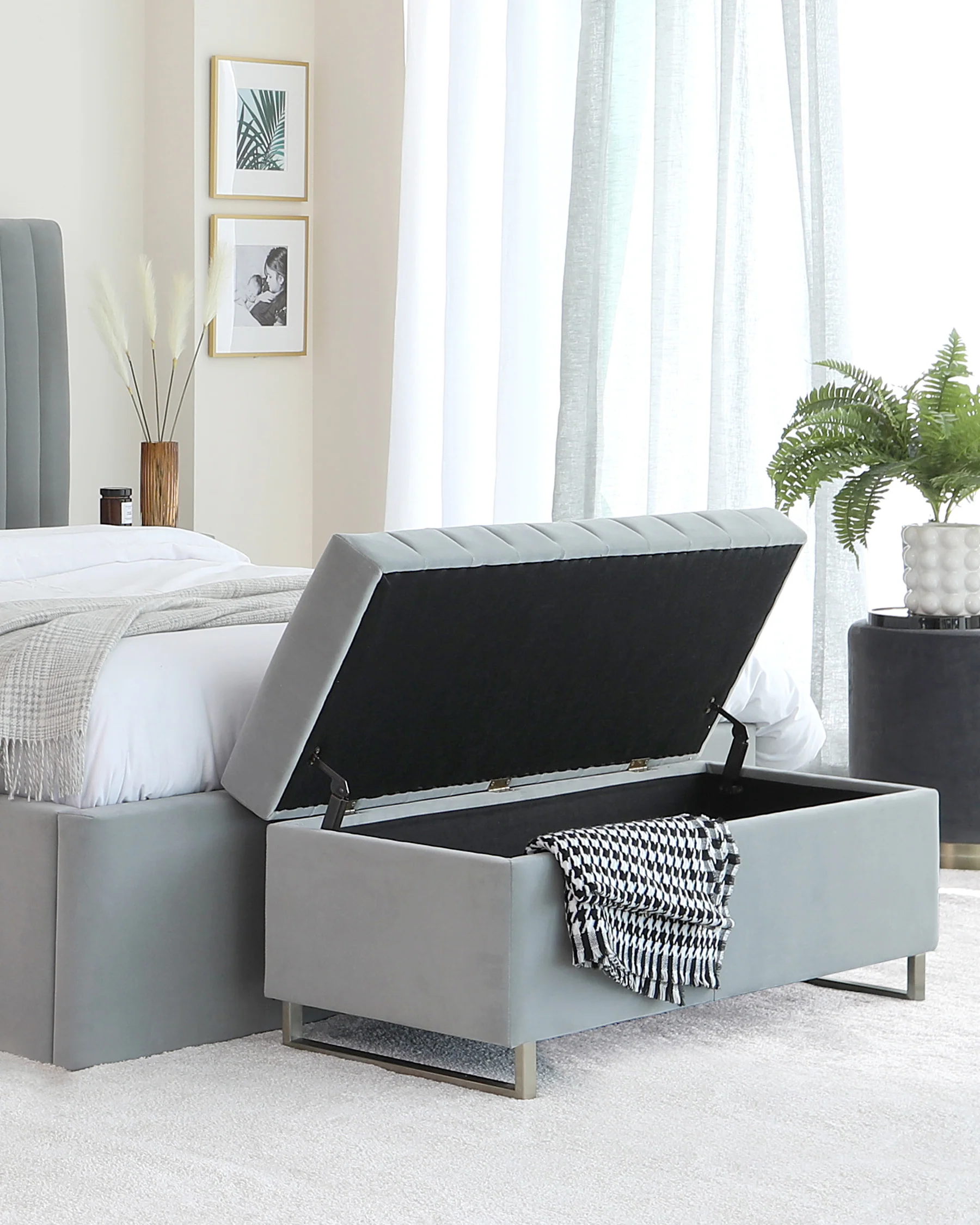 Amalfi light grey velvet ottoman storage bench - Image 4