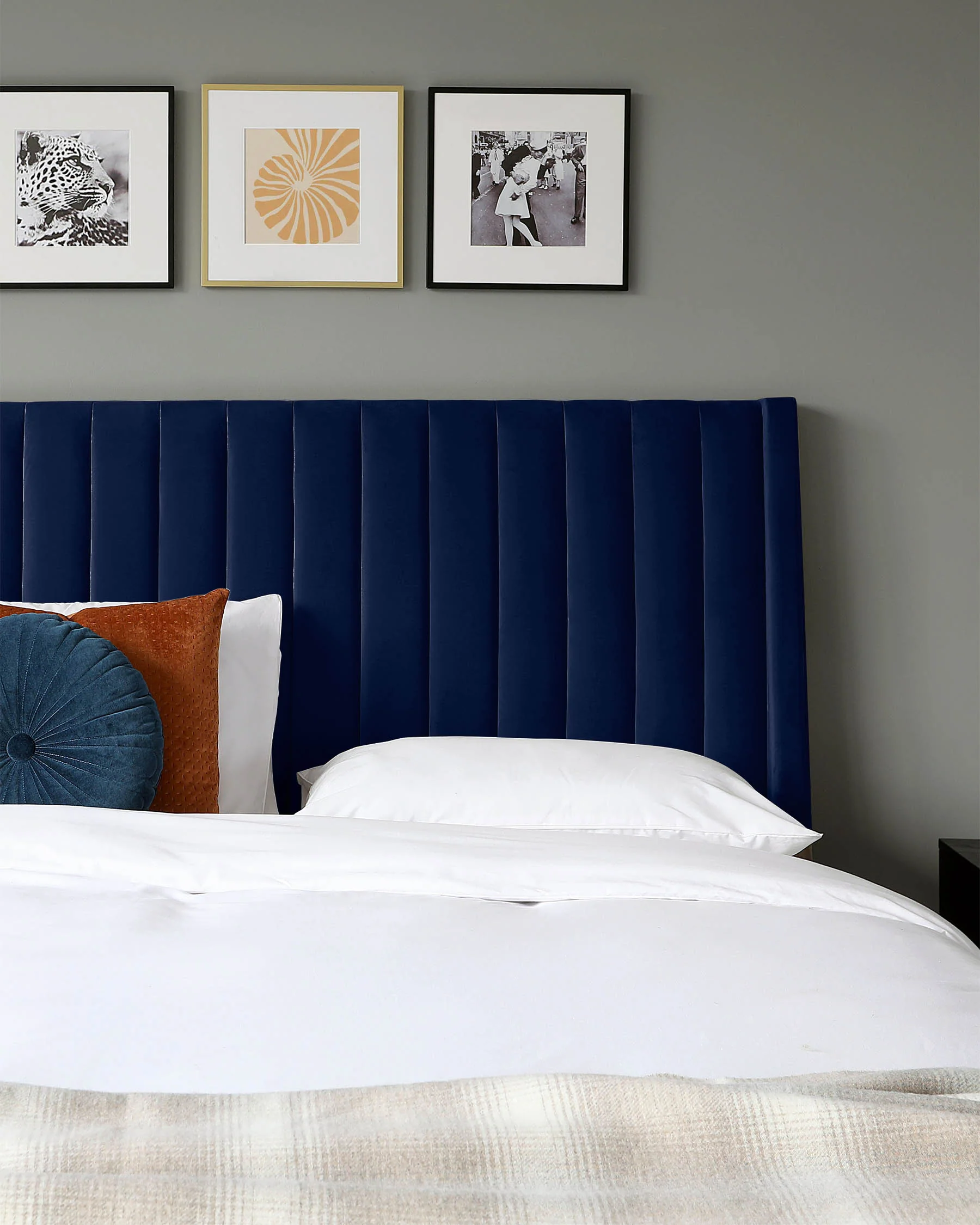 Amalfi Navy Velvet Super King Size Ottoman Storage Bed - Image 3
