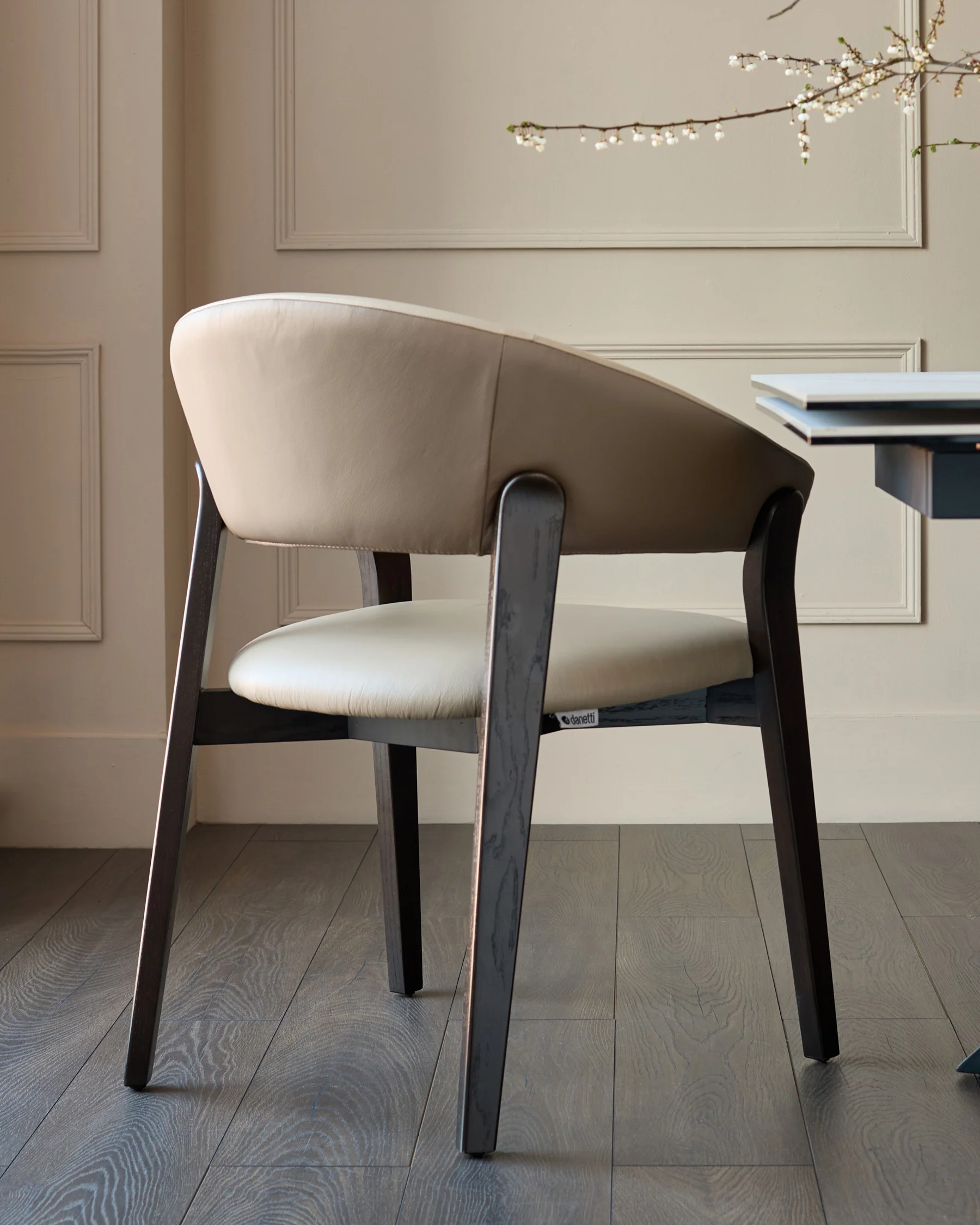Amelia natural and mocha leather dining chair - Image 3
