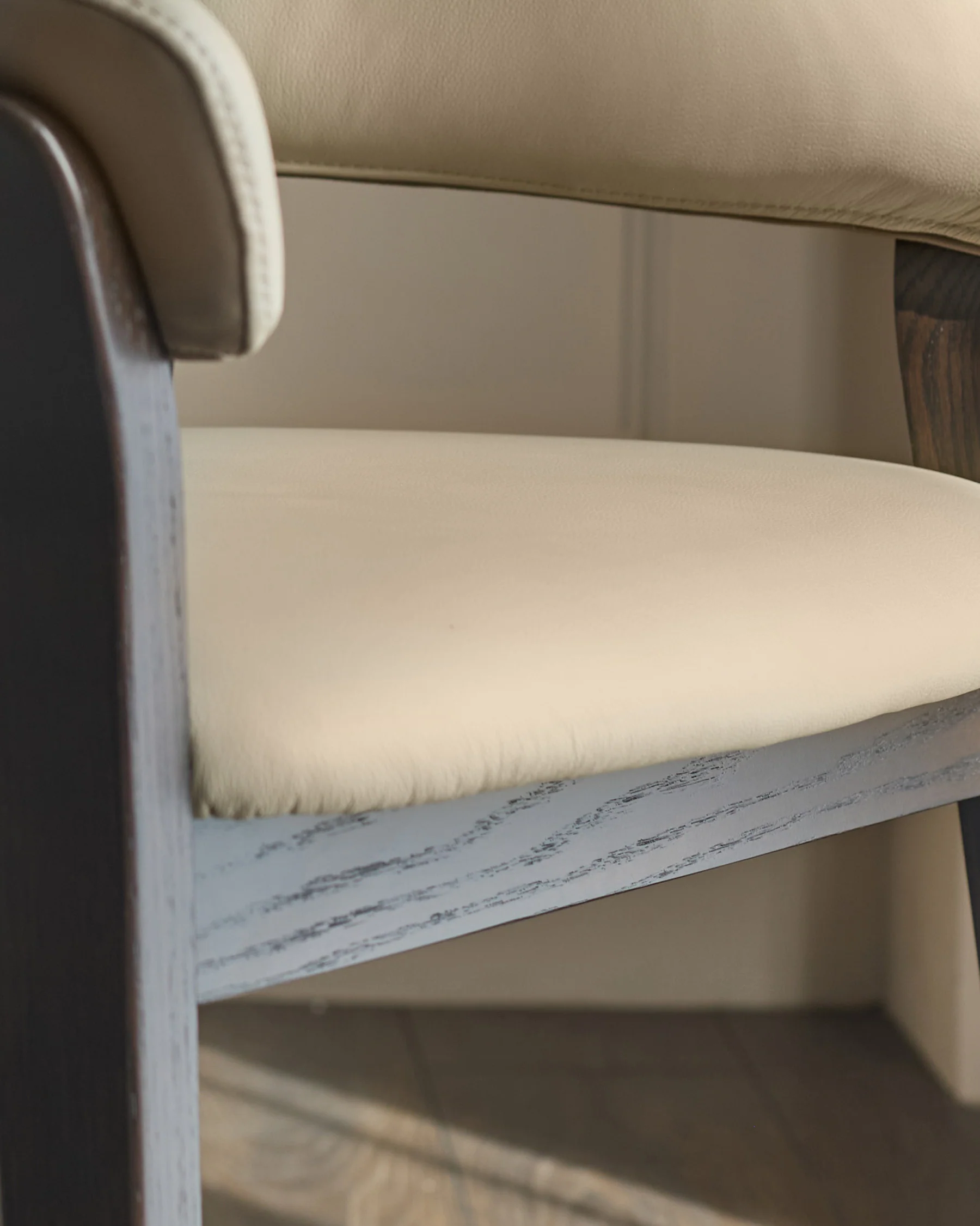 Amelia natural and mocha leather dining chair - Image 9