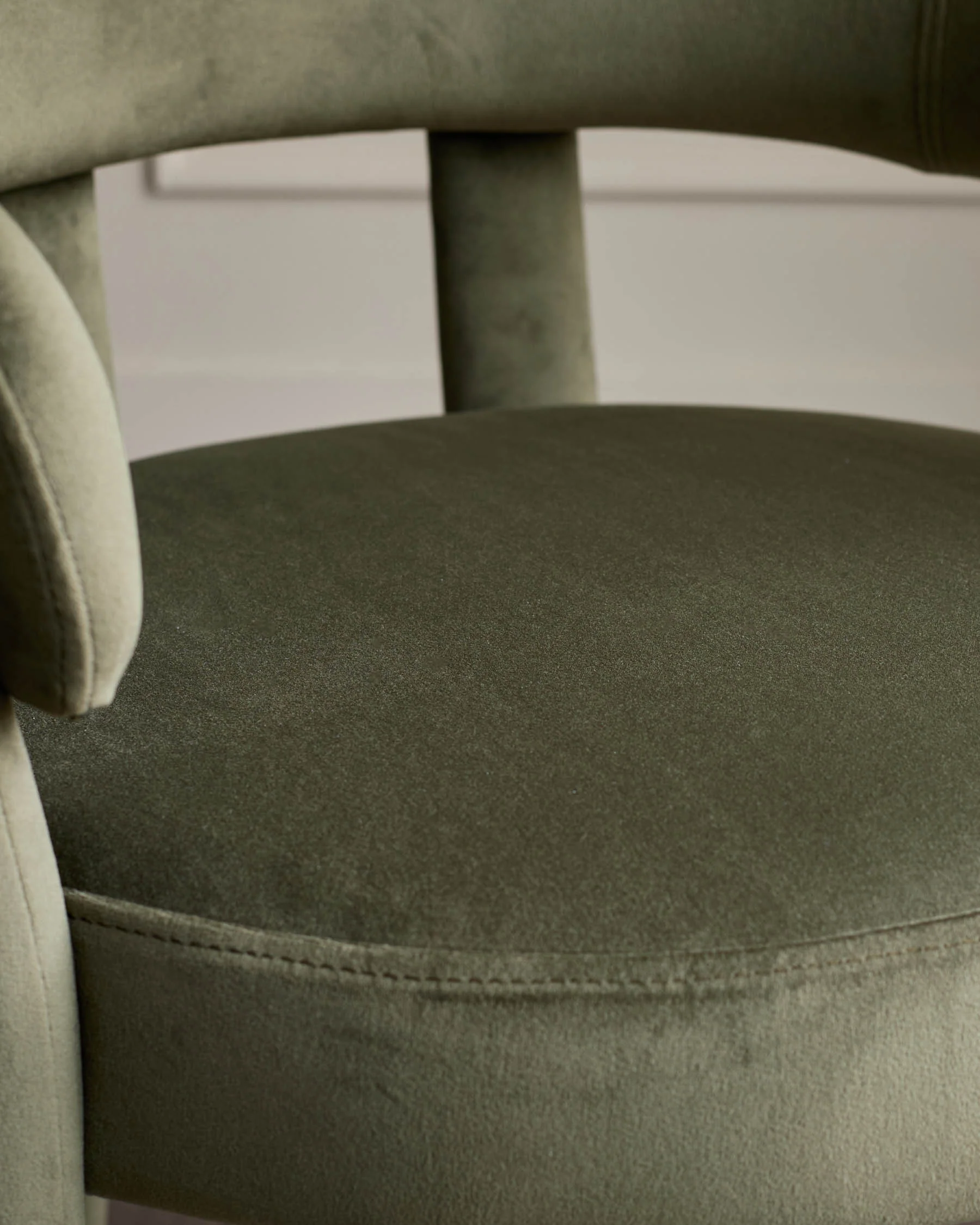 Anya olive green velvet dining chair - Image 7