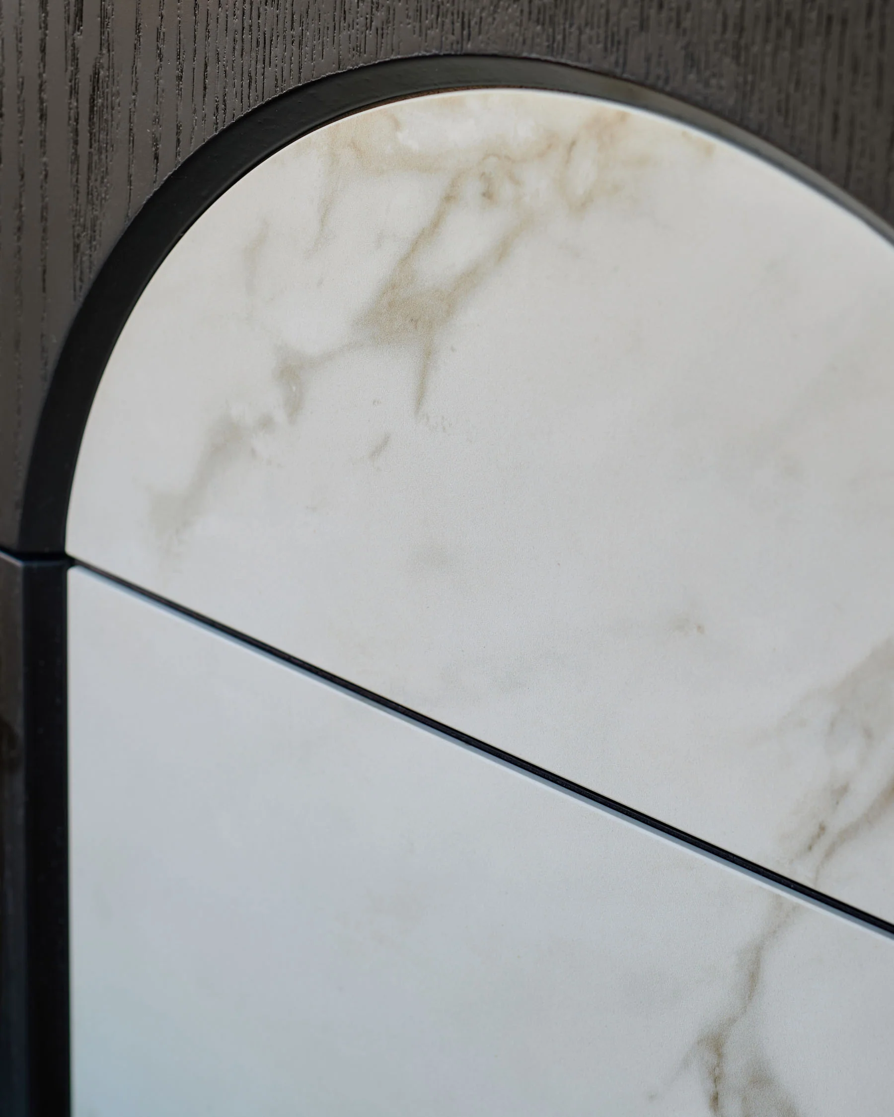 Archie natural ceramic bedside table - Image 3