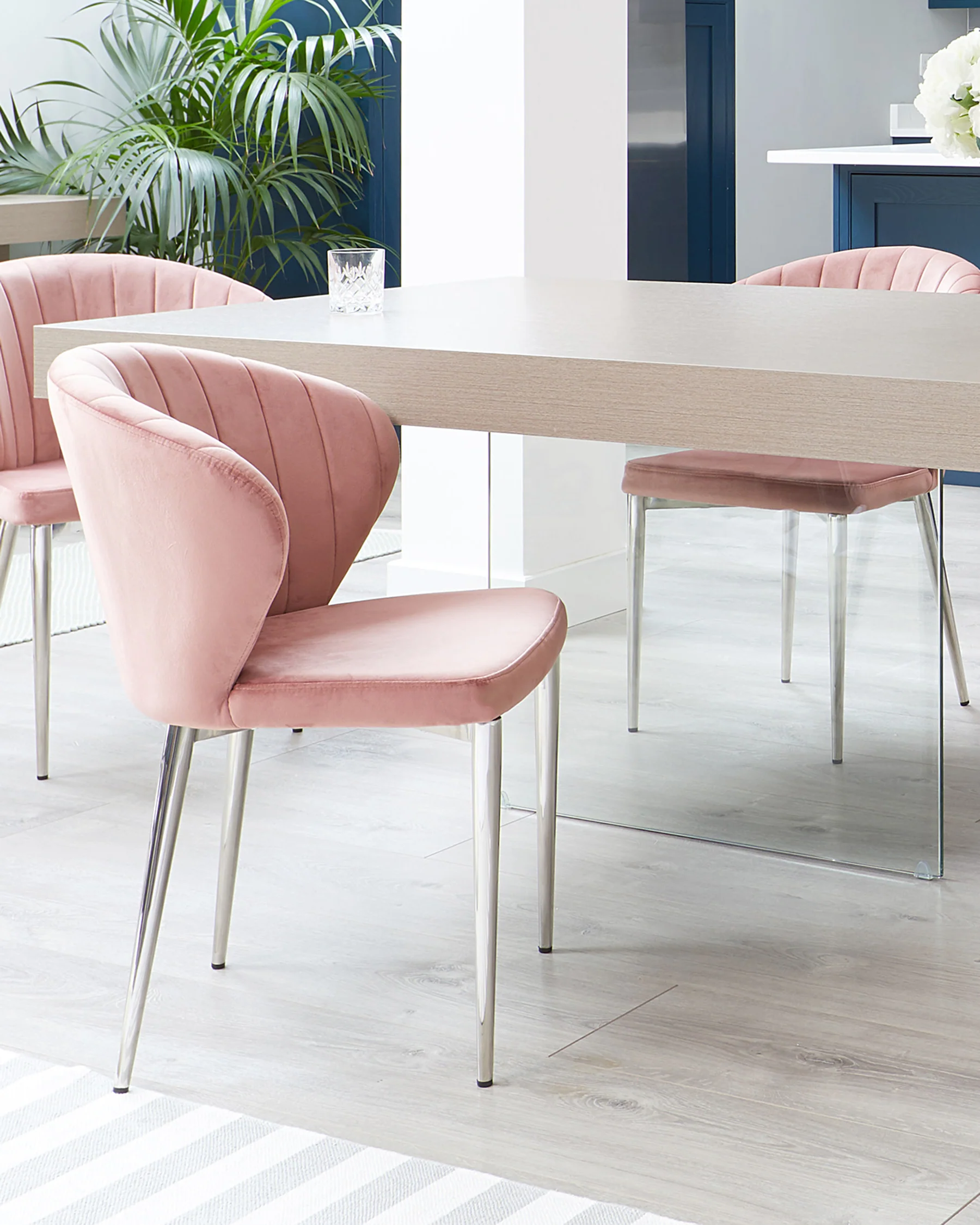 Aria Grey Oak And Glass 8 Seater Dining Table - Image 3