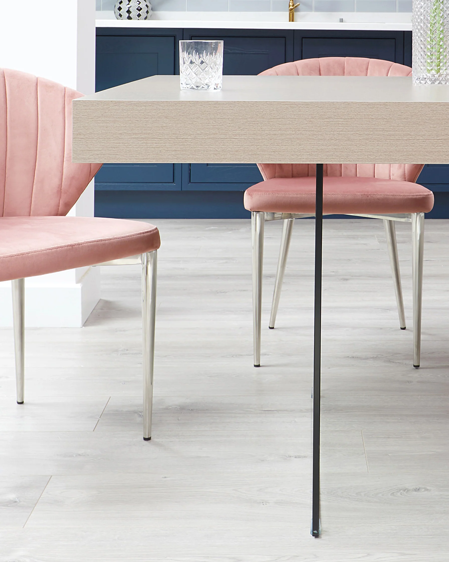 Aria Grey Oak And Glass 8 Seater Dining Table - Image 5