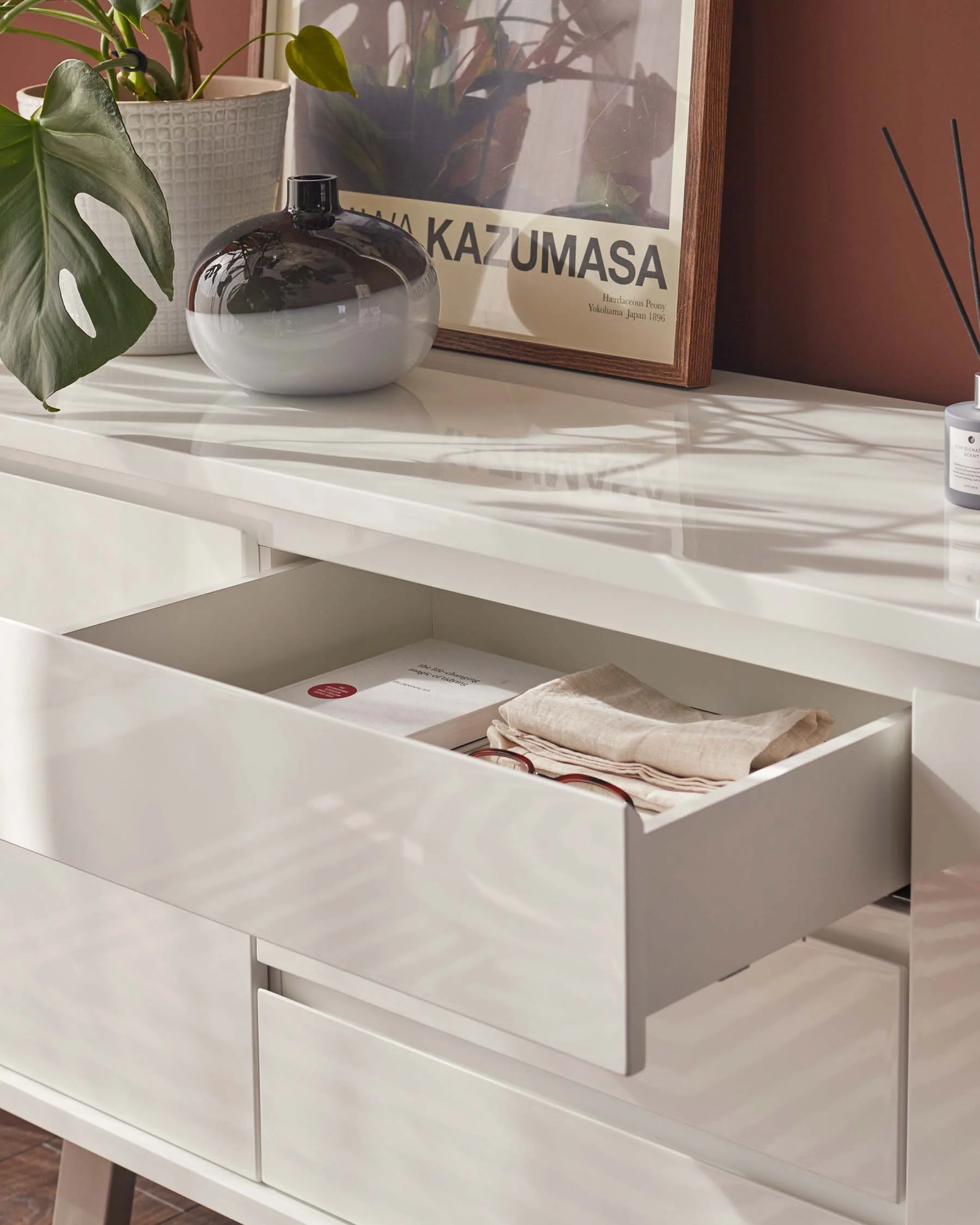 Assi White Gloss Sideboard - Image 5