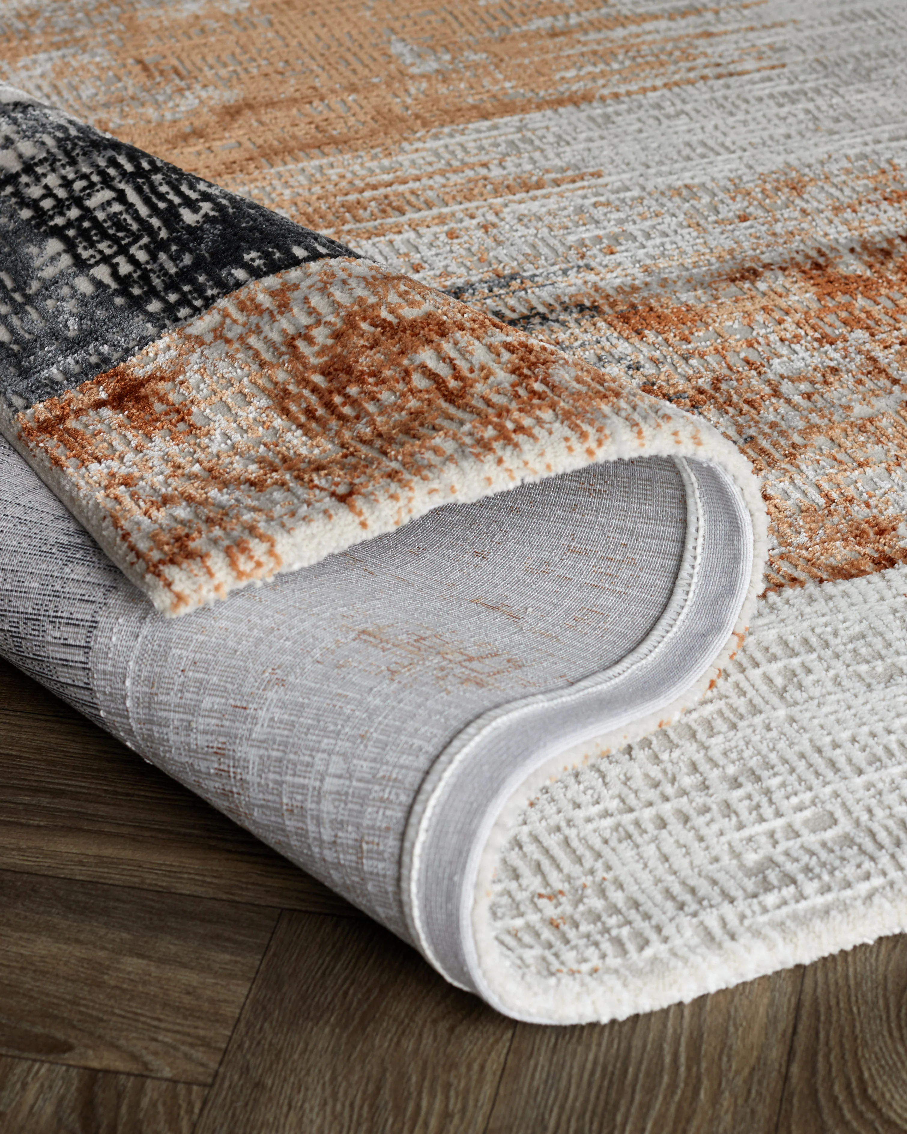 Blurred terracotta textured medium rug - Image 4