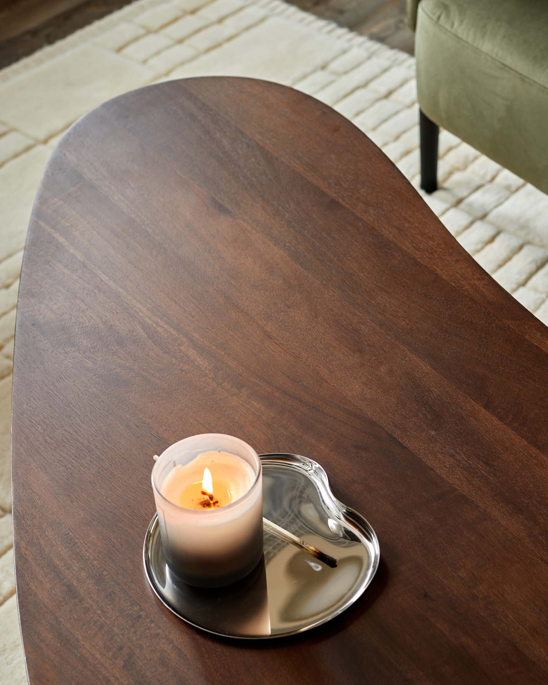 Burleigh dark mango wood coffee table - Image 4