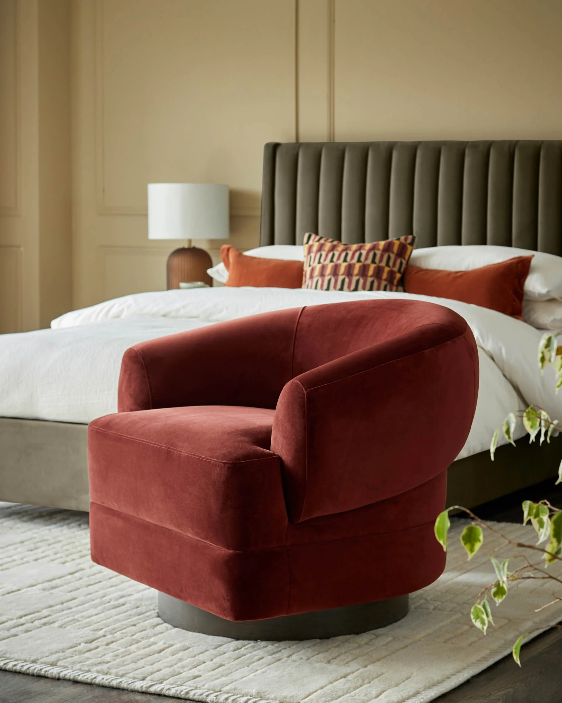 Callan toffee red velvet swivel accent chair - Image 9