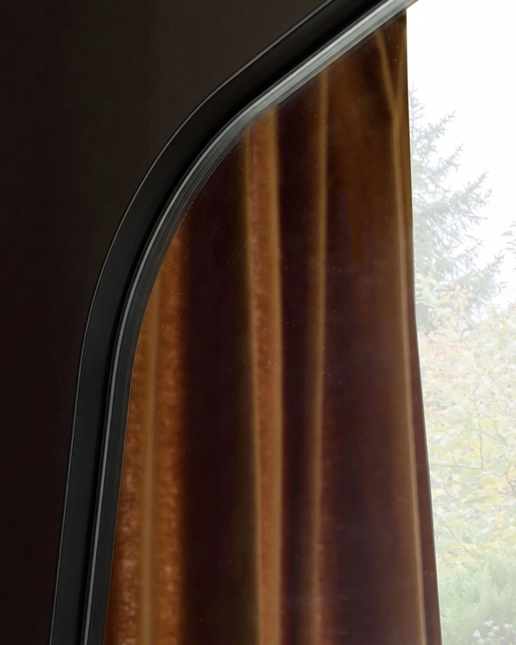 Caspian black full length leaner mirror - Image 3
