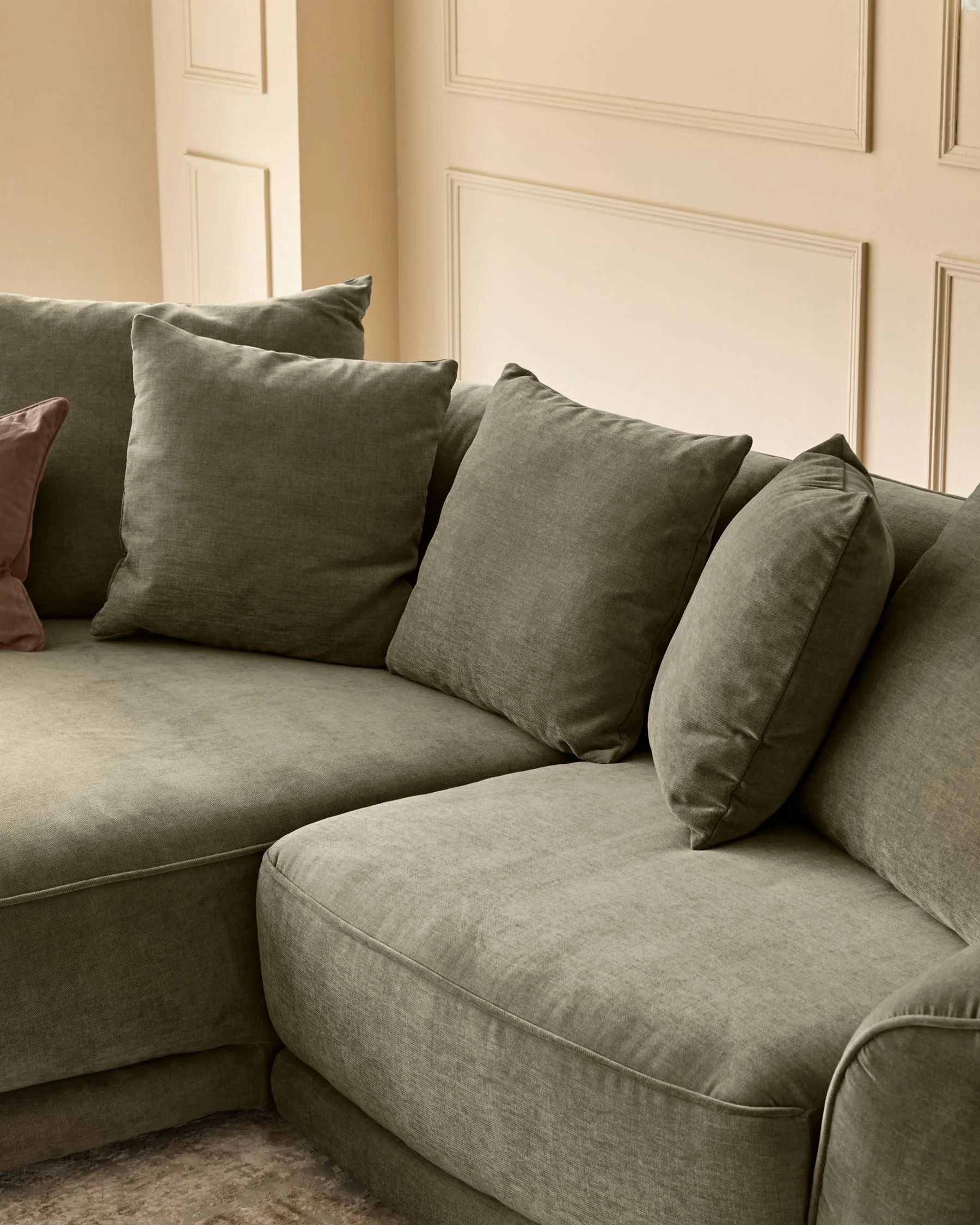 Caspian olive green fabric left hand corner chaise sofa - Image 6