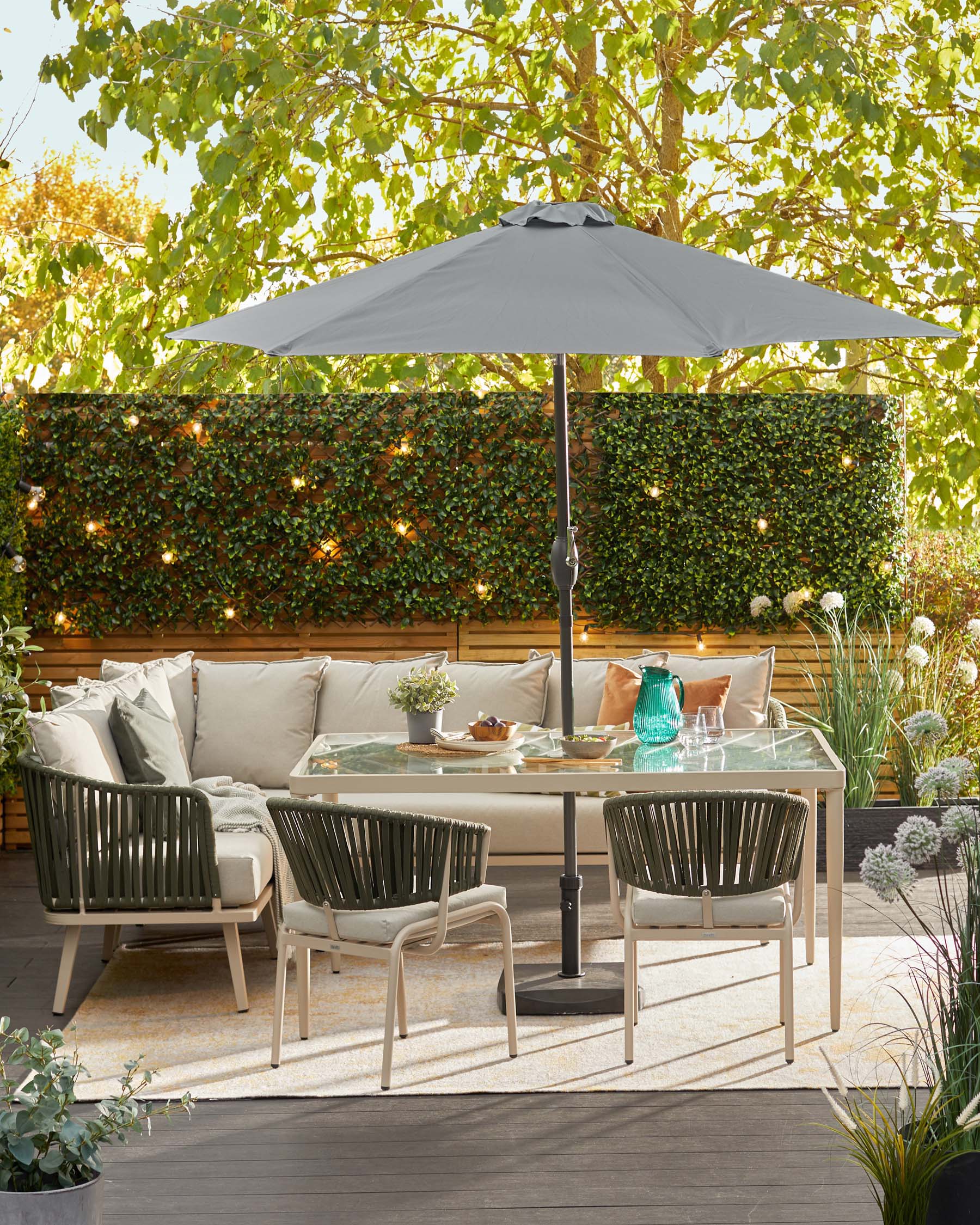 Clarissa 2.5m grey tilting garden parasol - Image 3
