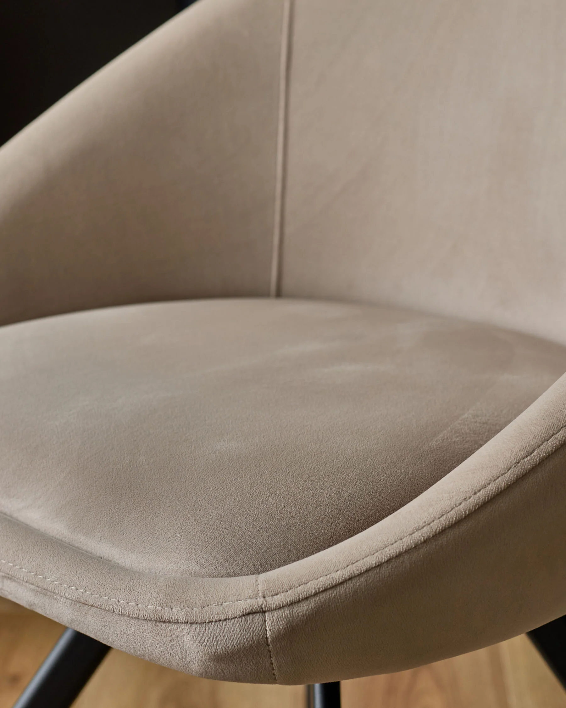 Cleo Champagne Velvet Swivel Chair - Image 6