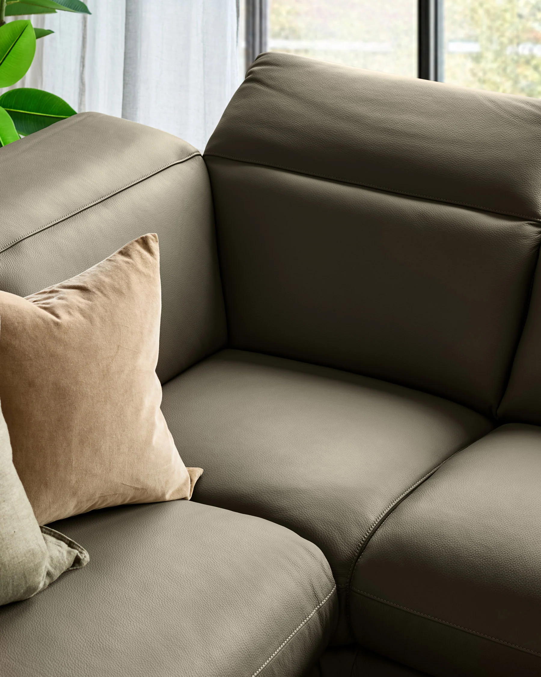 Connor olive green leather recliner right hand corner chaise sofa - Image 5