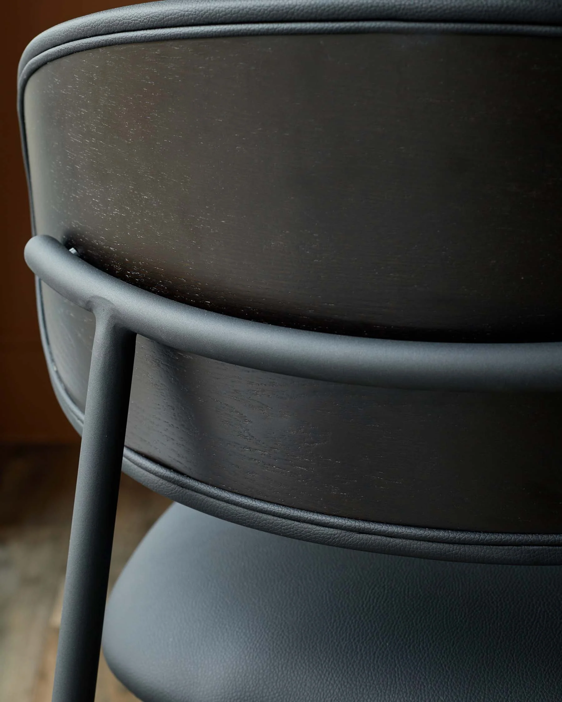 Cree black faux leather dining chair - Image 5