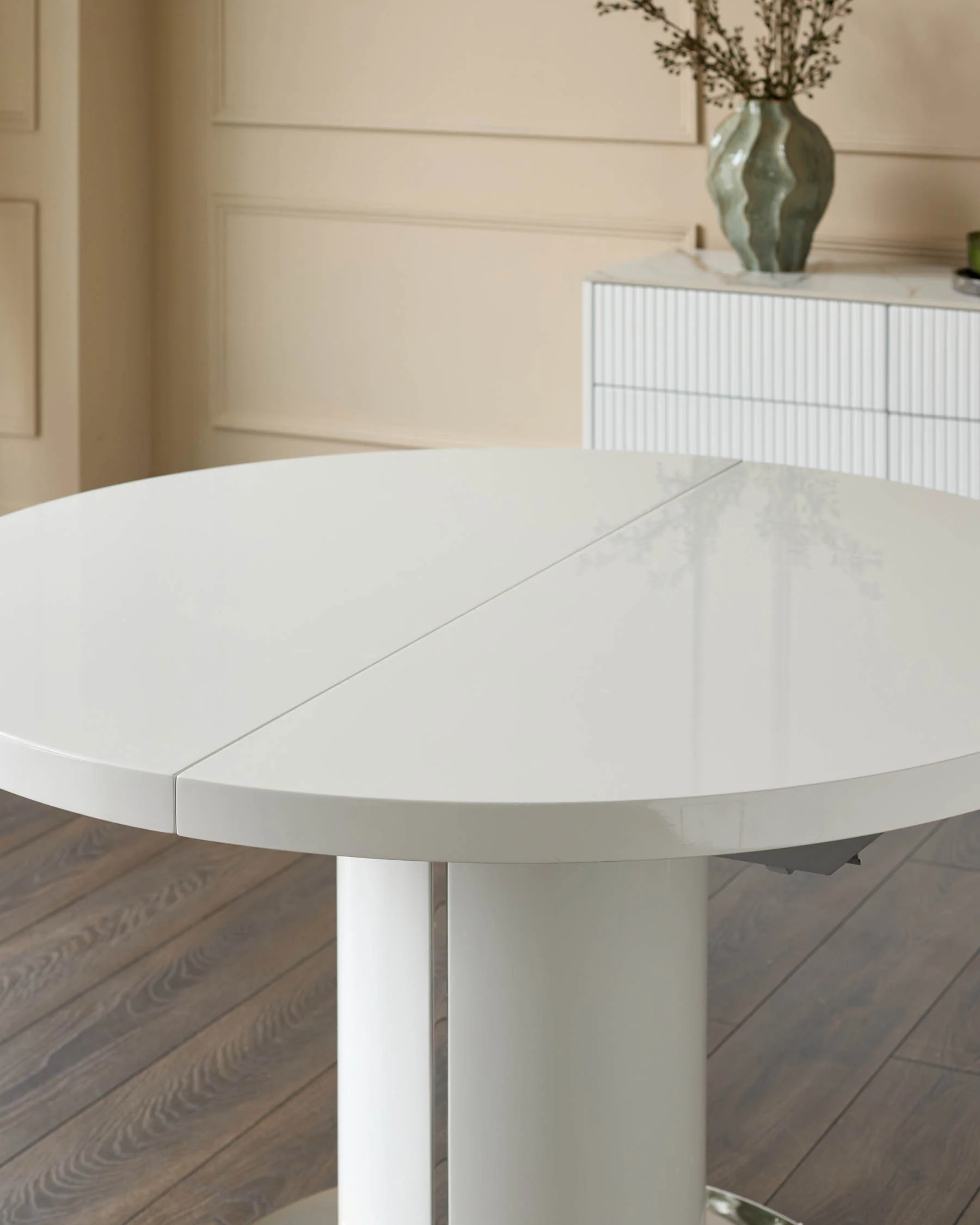 Curva White Gloss Round Extending 4 To 6 Seater Dining Table - Image 7