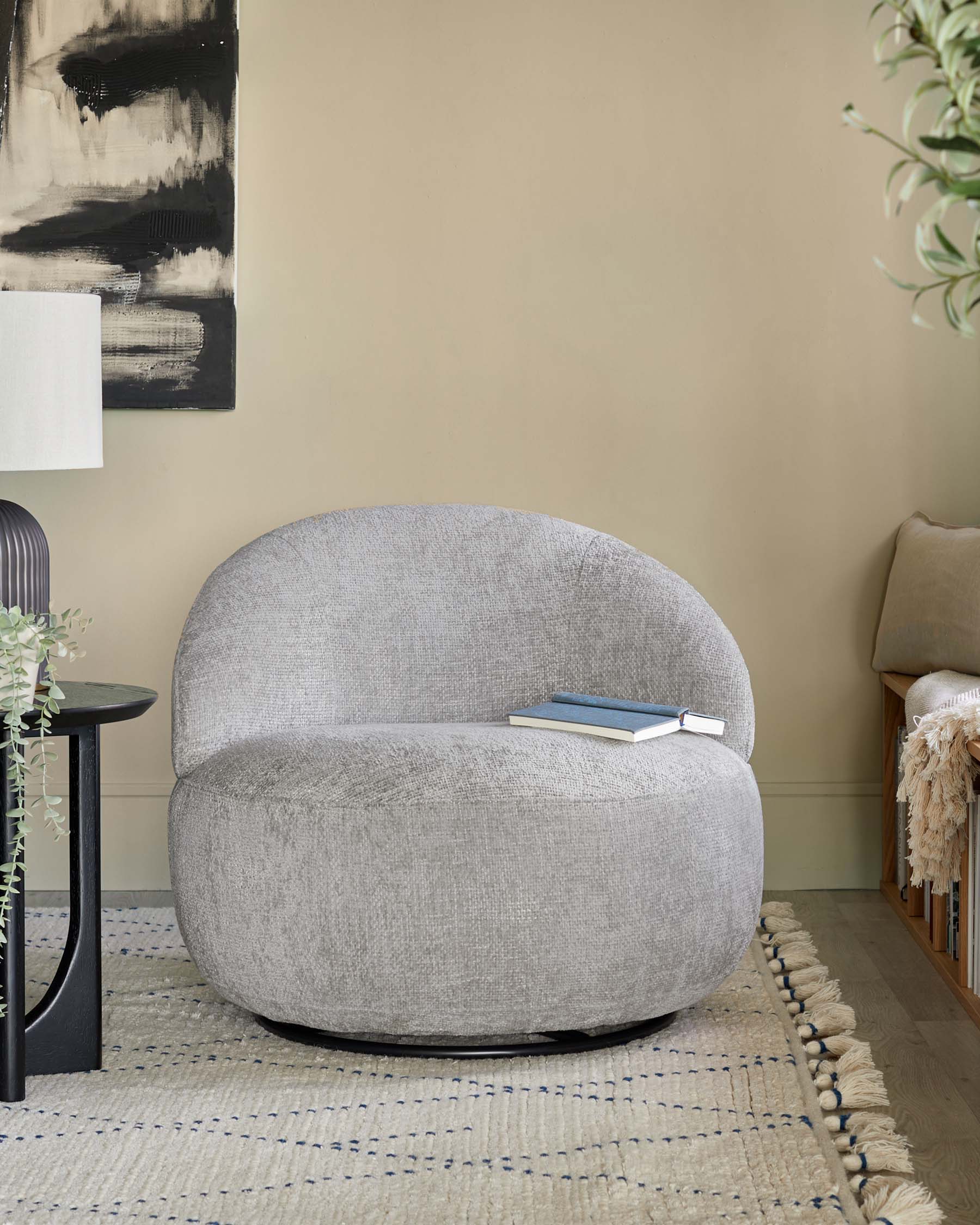 Daphne light grey weave swivel accent chair - Image 3