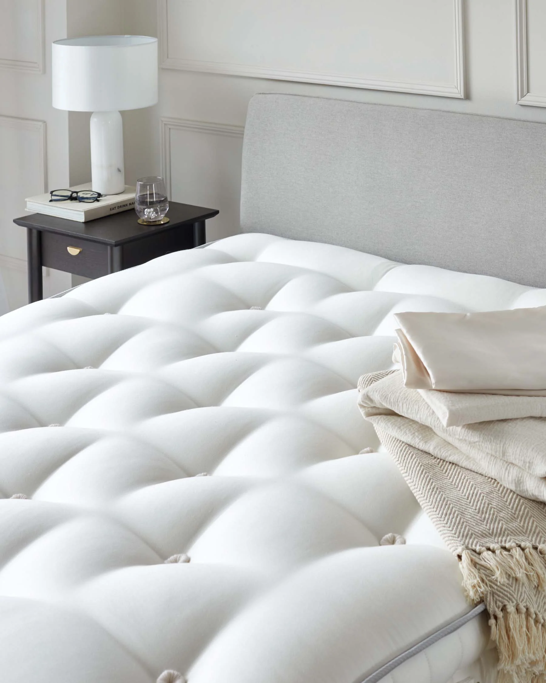 Deluxe Comfort 2,000 Pocket Spring Medium King Mattress