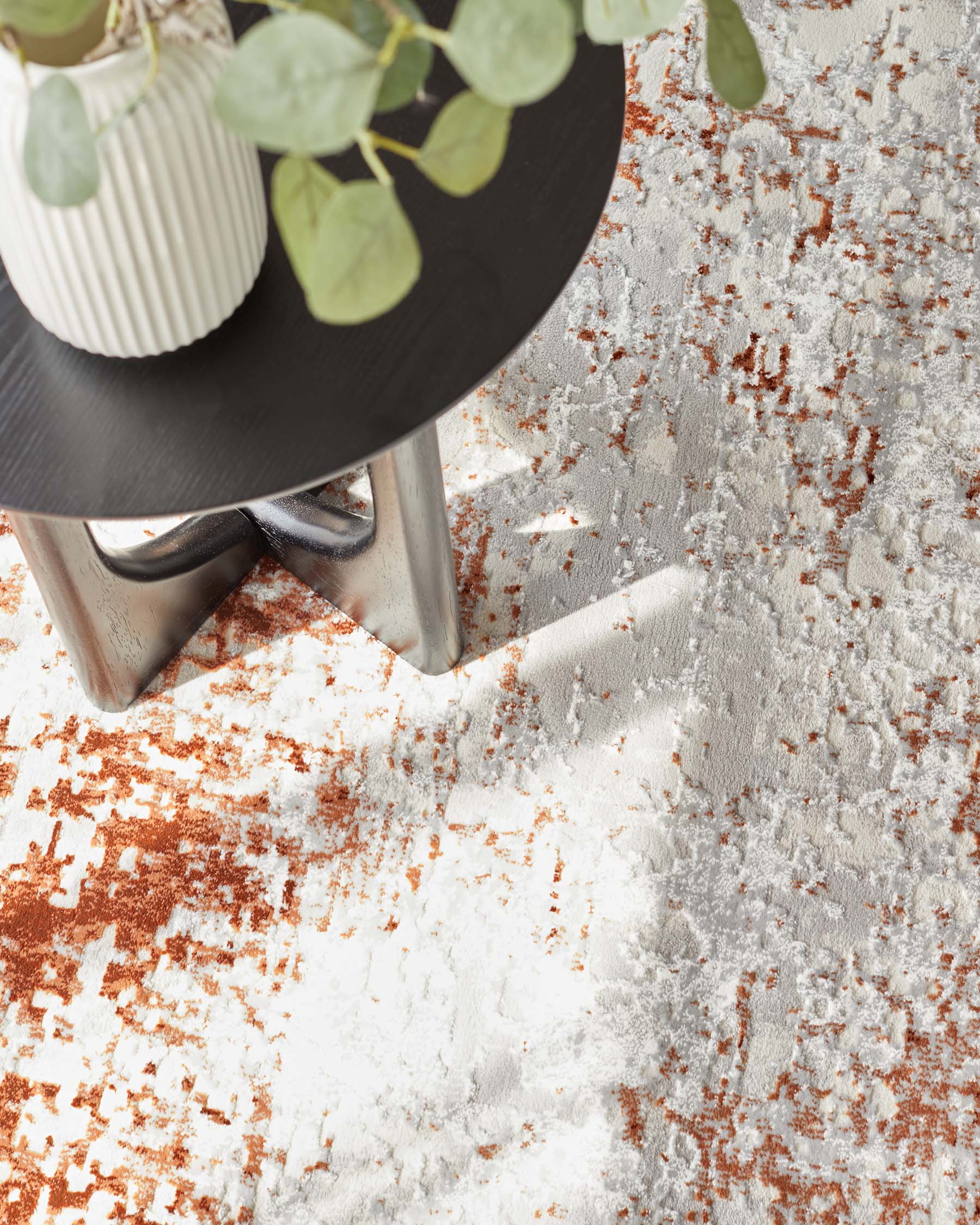 Distressed rust textured large rug - Image 3
