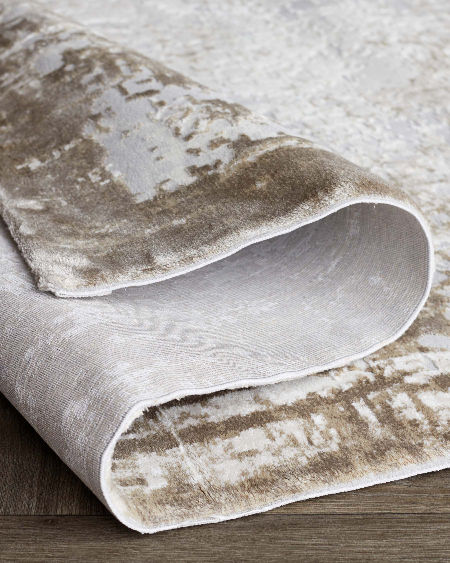 Distressed natural textured medium rug - Image 4