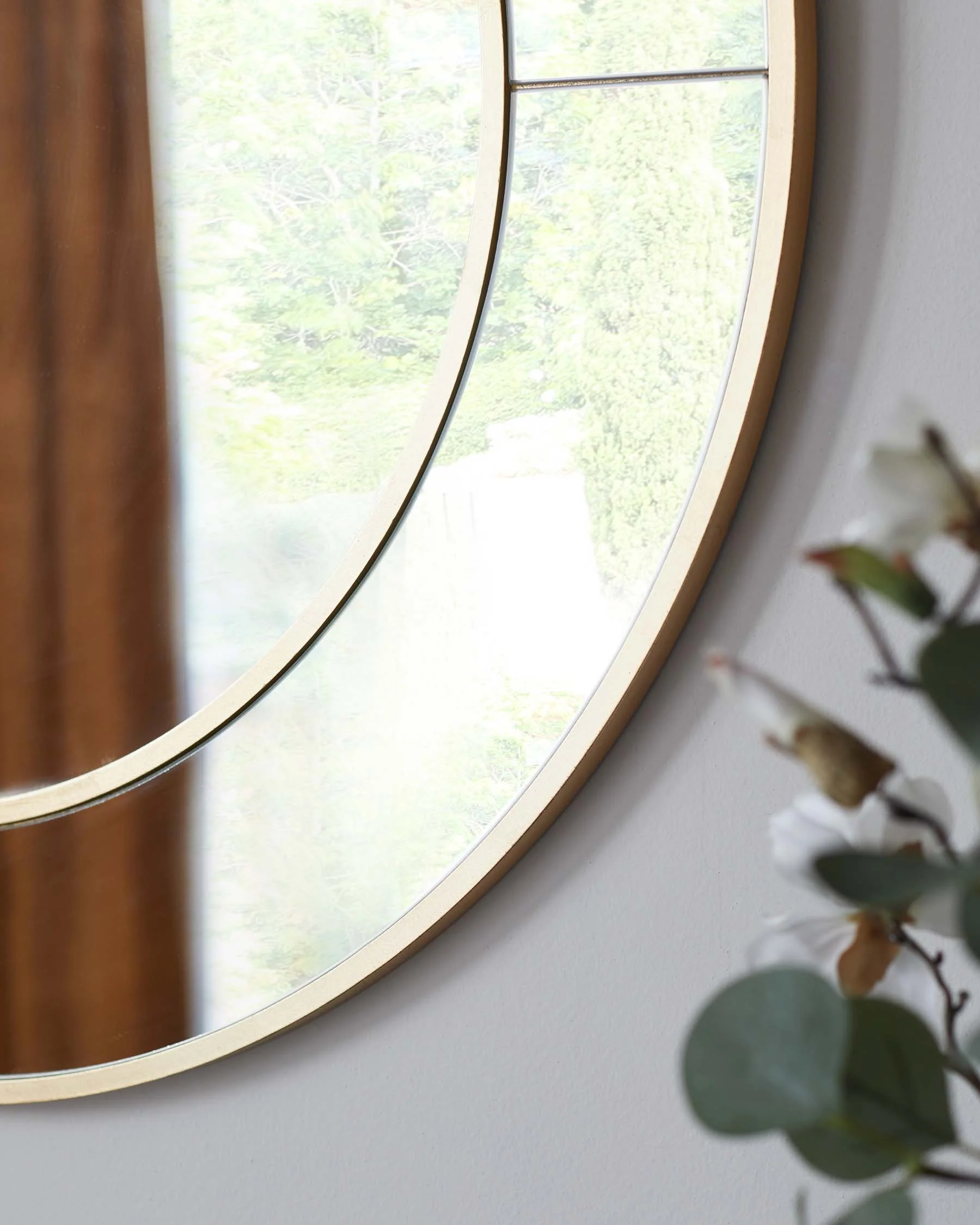 Elton Medium Round Wall Mirror Gold - Image 3