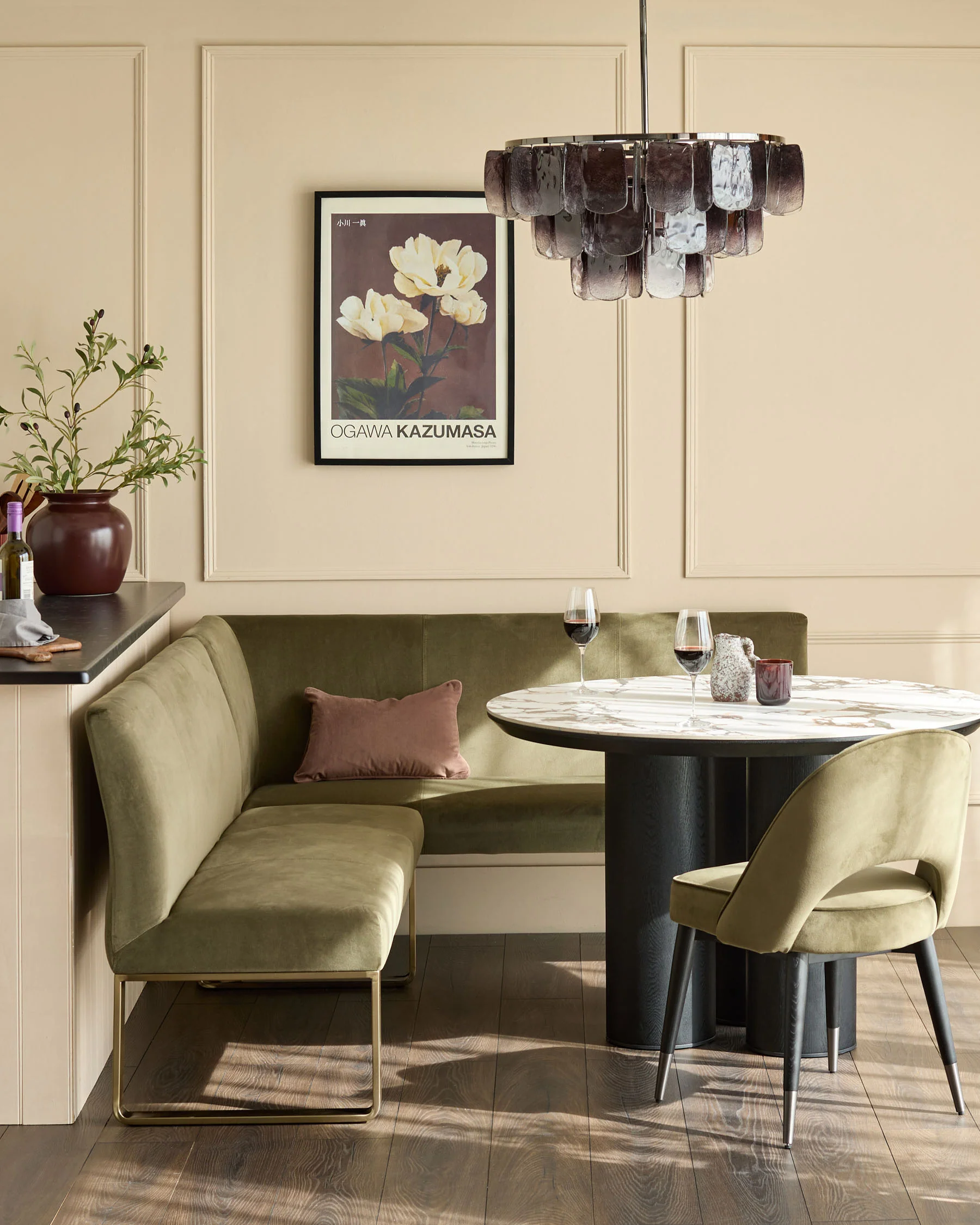 Loop olive green brushed brass left hand corner 5 seater dining bench - Image 2