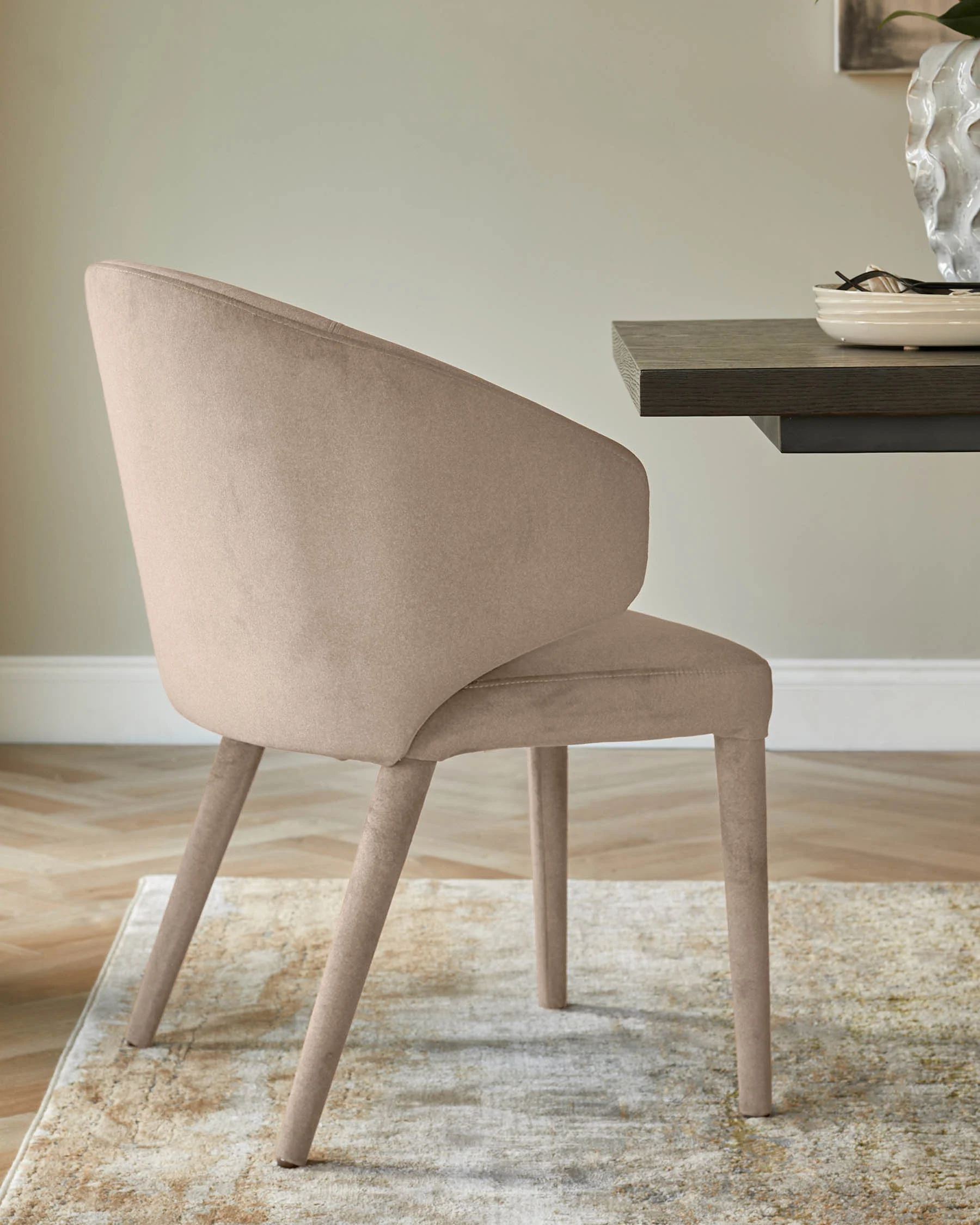 Ethan champagne velvet dining chair - Image 3
