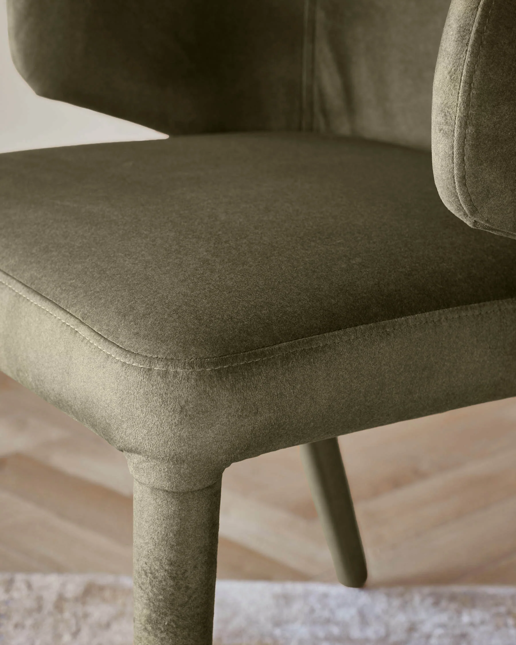 Ethan olive green velvet dining chair - Image 4