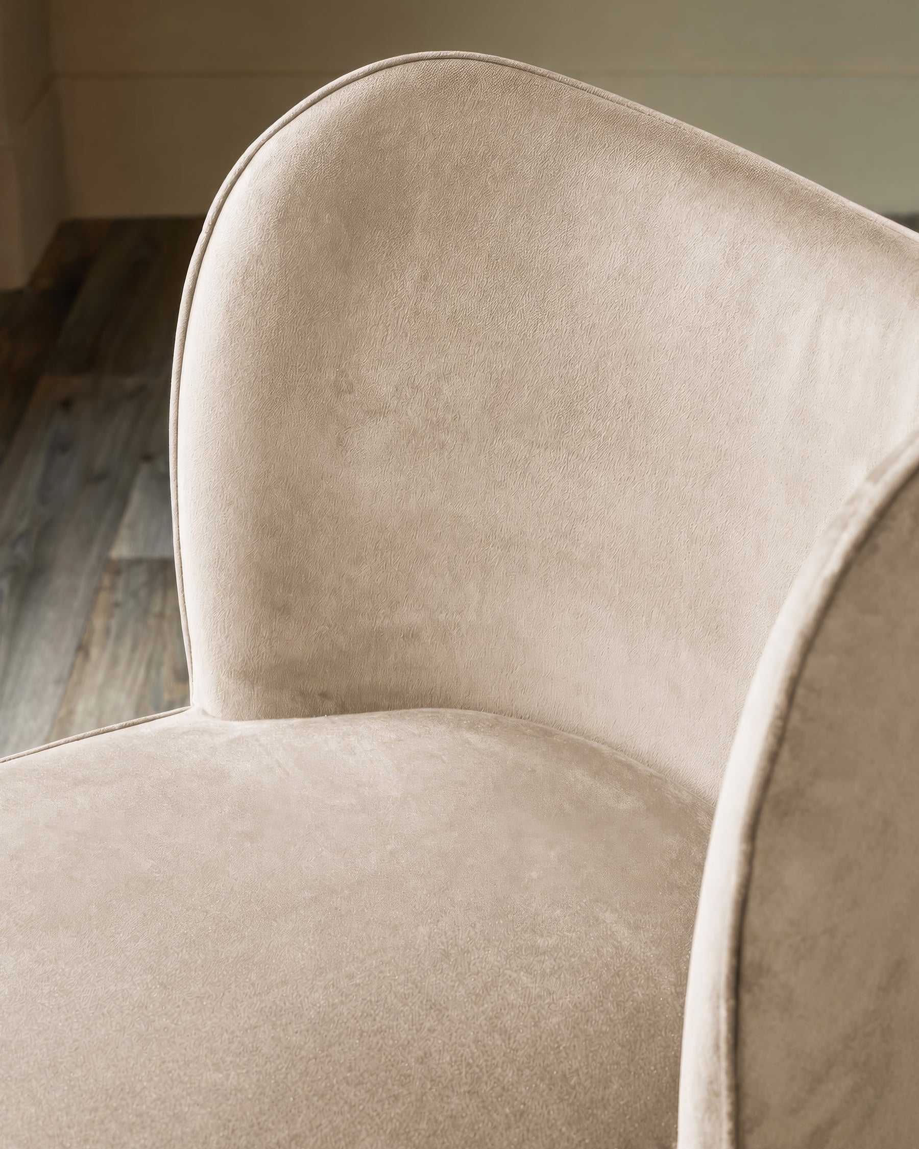 Evelyn champagne velvet dining chair - Image 8
