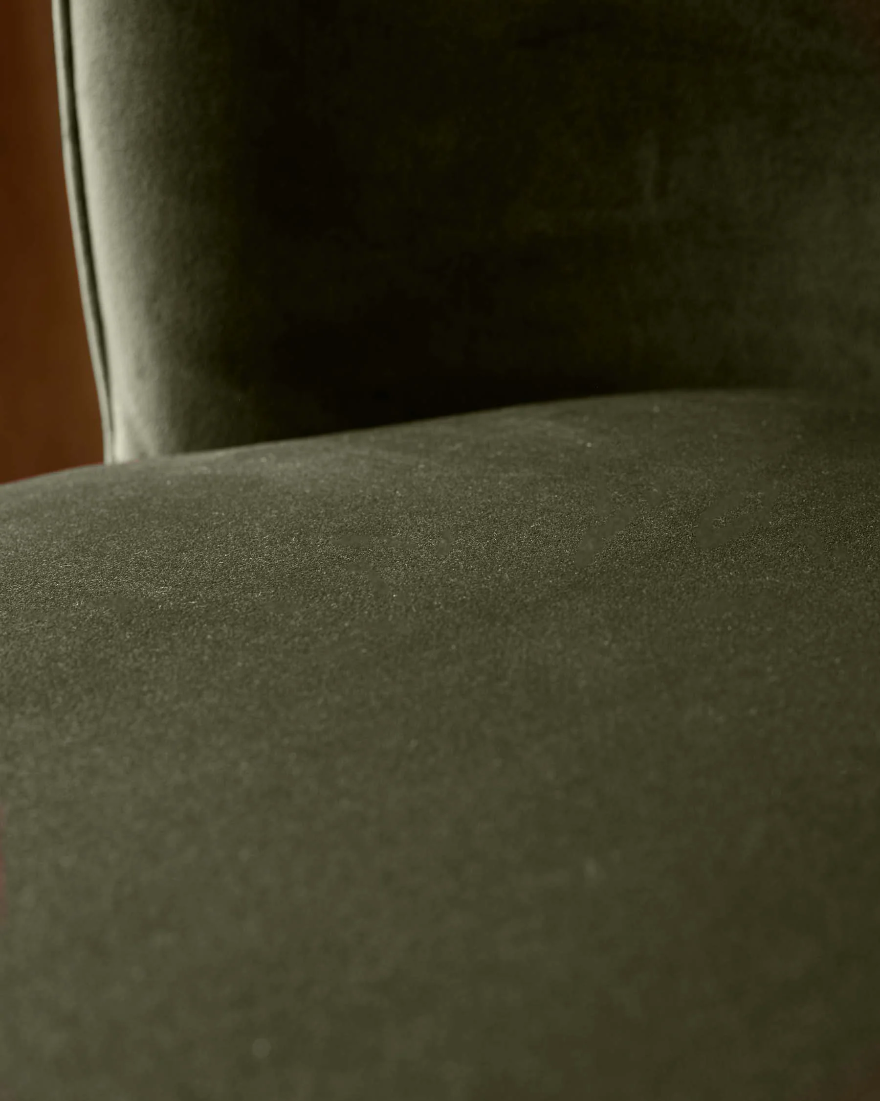 Evelyn olive green velvet dining chair - Image 8