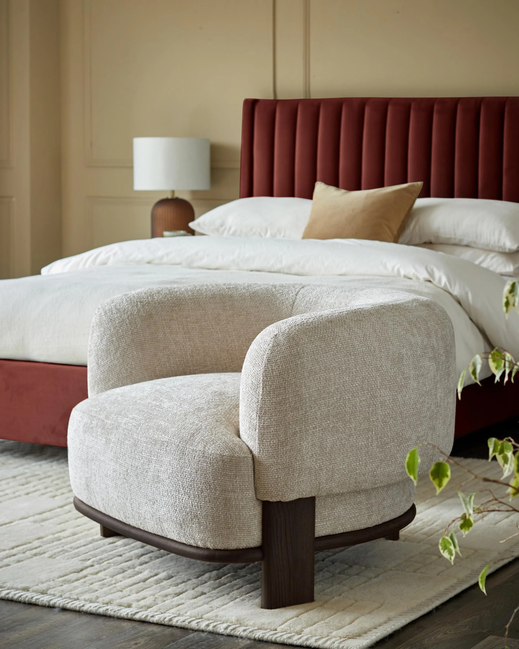 Florence natural fabric with dark wood armchair - Image 4