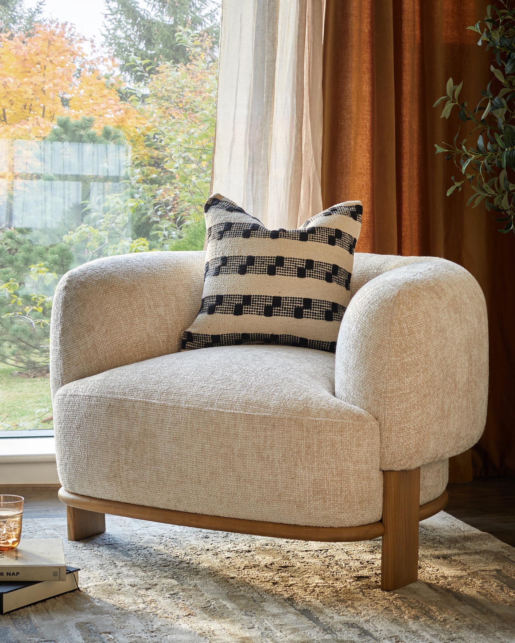 Florence natural fabric with light wood armchair - Image 6