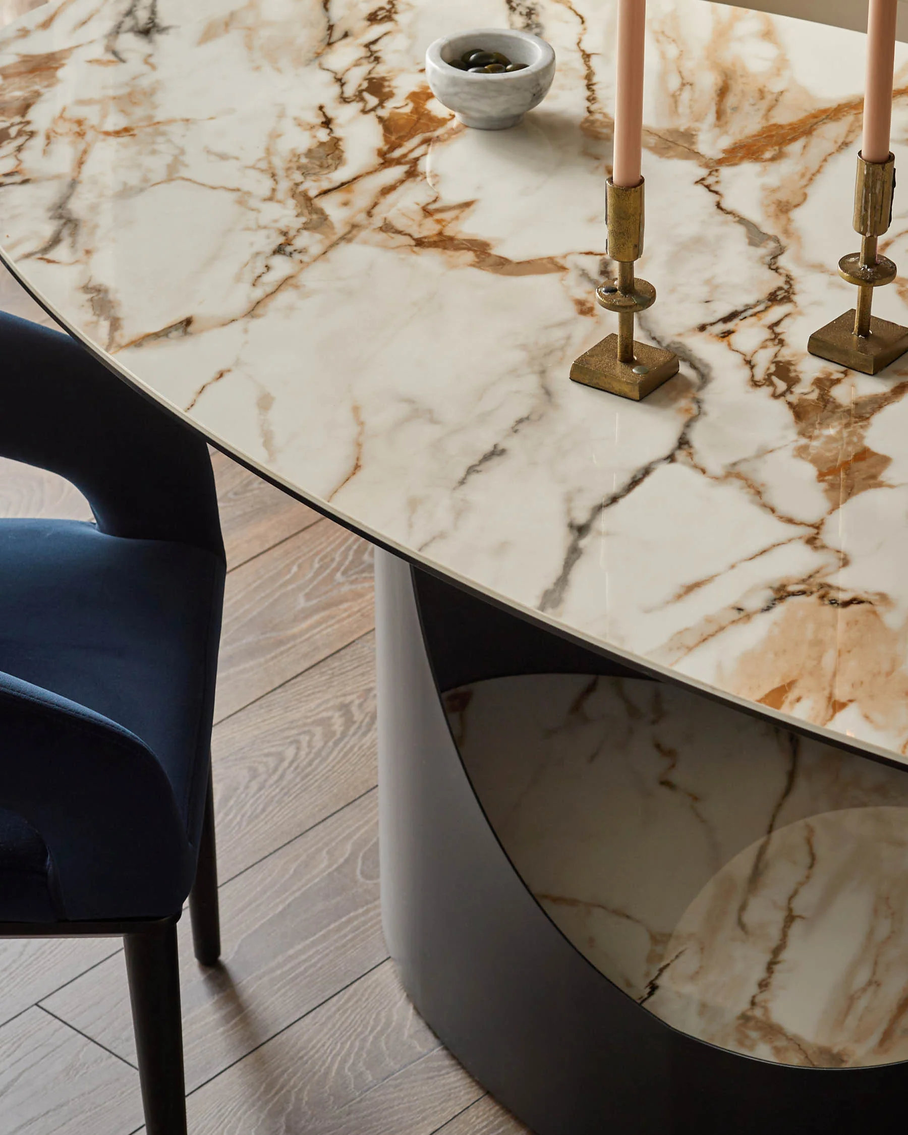 Giotto natural ceramic 8 seater dining table - Image 3