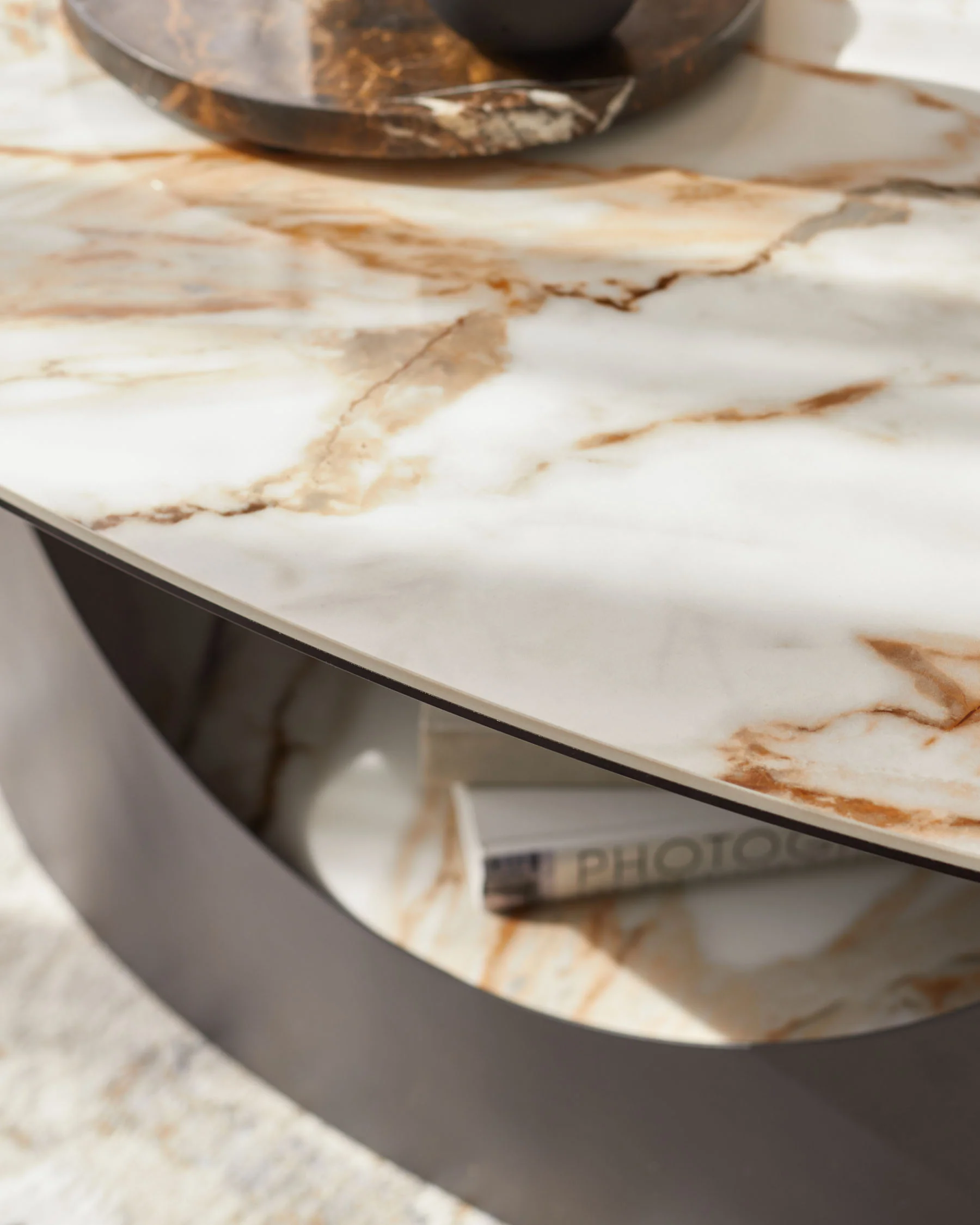 Giotto natural ceramic coffee table - Image 6