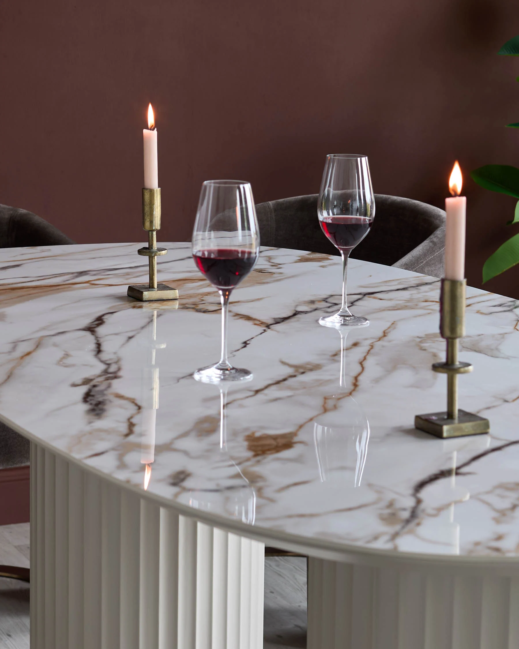 Hanne natural ceramic 6 seater dining table - Image 3