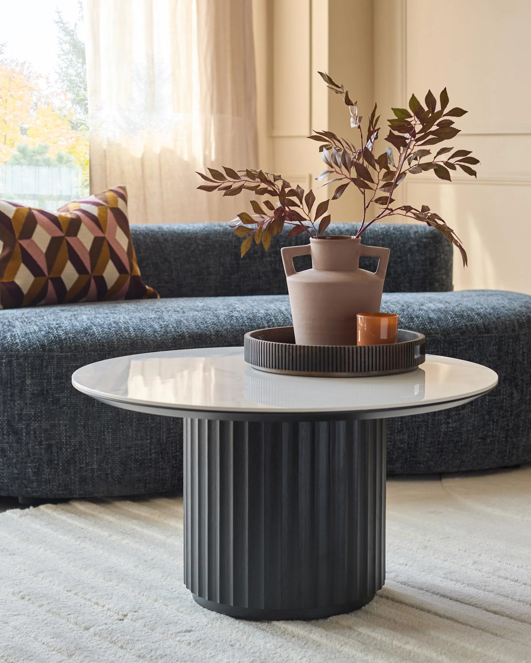Hanne white ceramic coffee table and Hanne white ceramic side table set - Image 2
