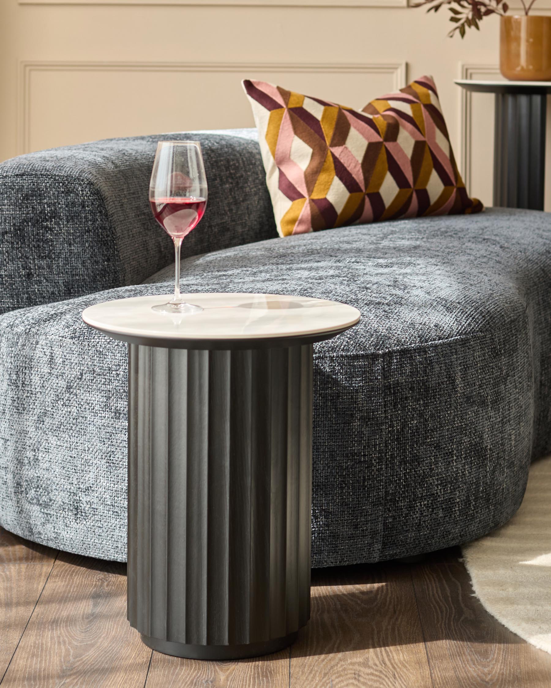 Hanne white ceramic coffee table and Hanne white ceramic side table set - Image 3