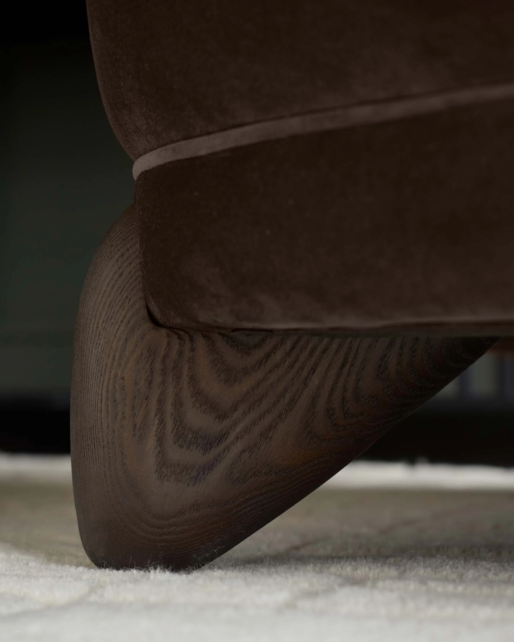 Harlan dark chocolate velvet accent chair - Image 6