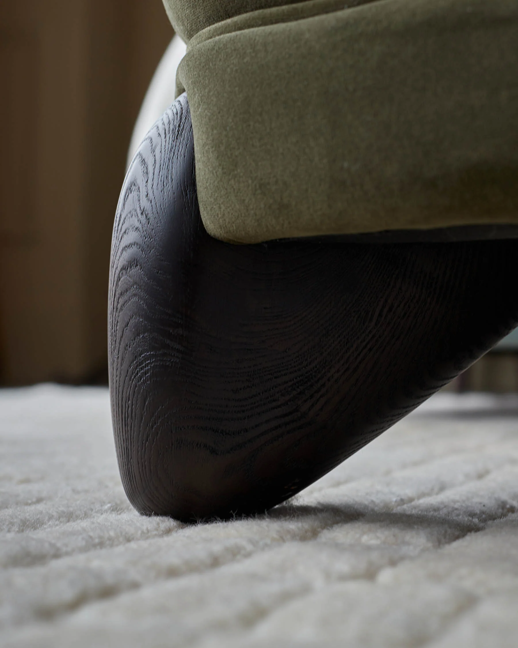 Harlan olive green velvet accent chair - Image 6