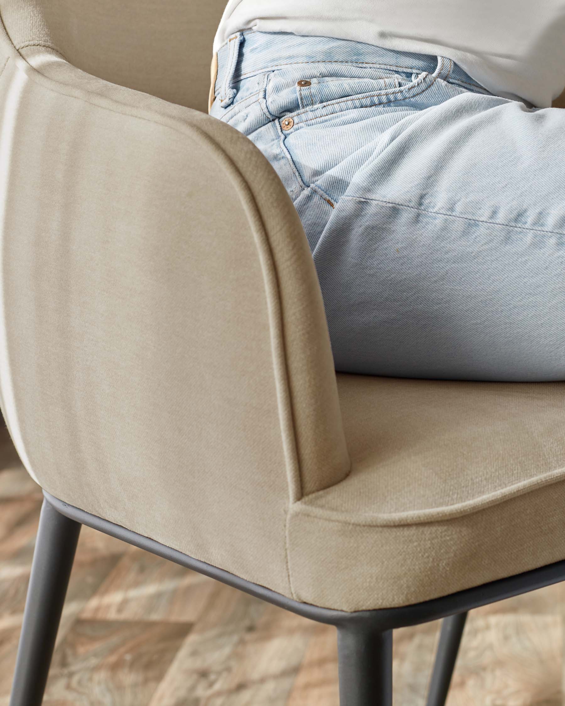 Harley champagne chenille dining chair - Image 5