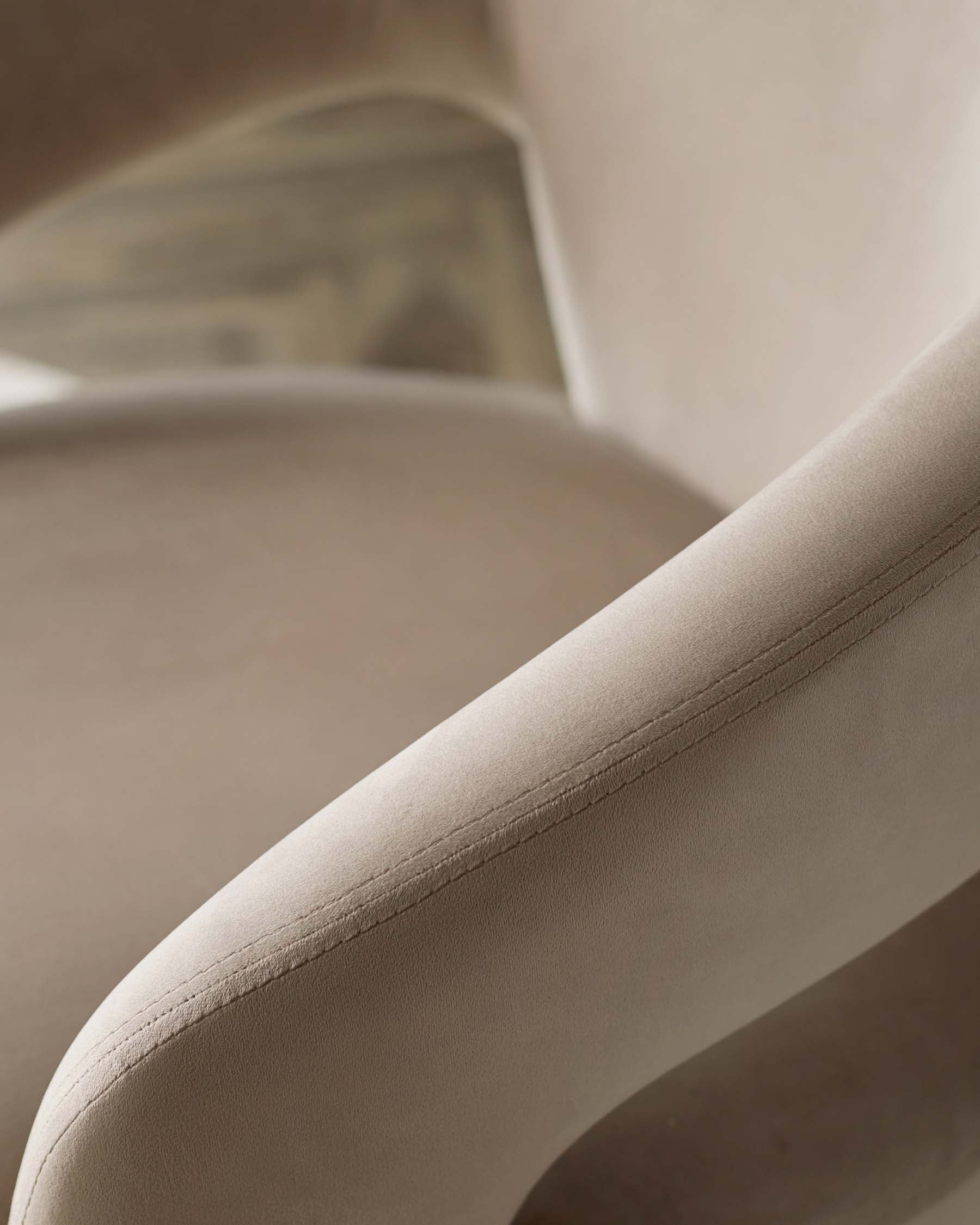Heath champagne velvet accent chair - Image 5