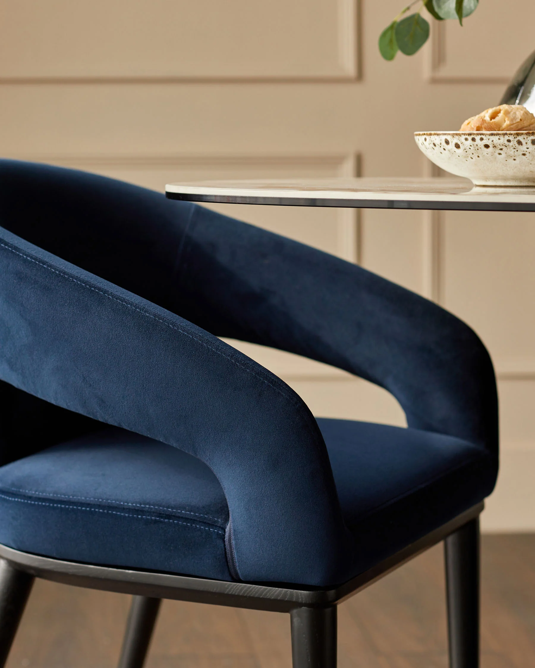 Heath navy recycled velvet dining chair - Image 7