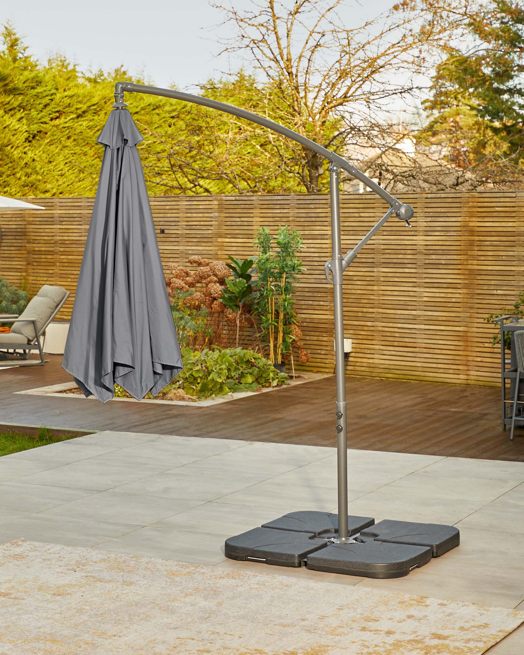 Helena grey 3m garden cantilever parasol - Image 3
