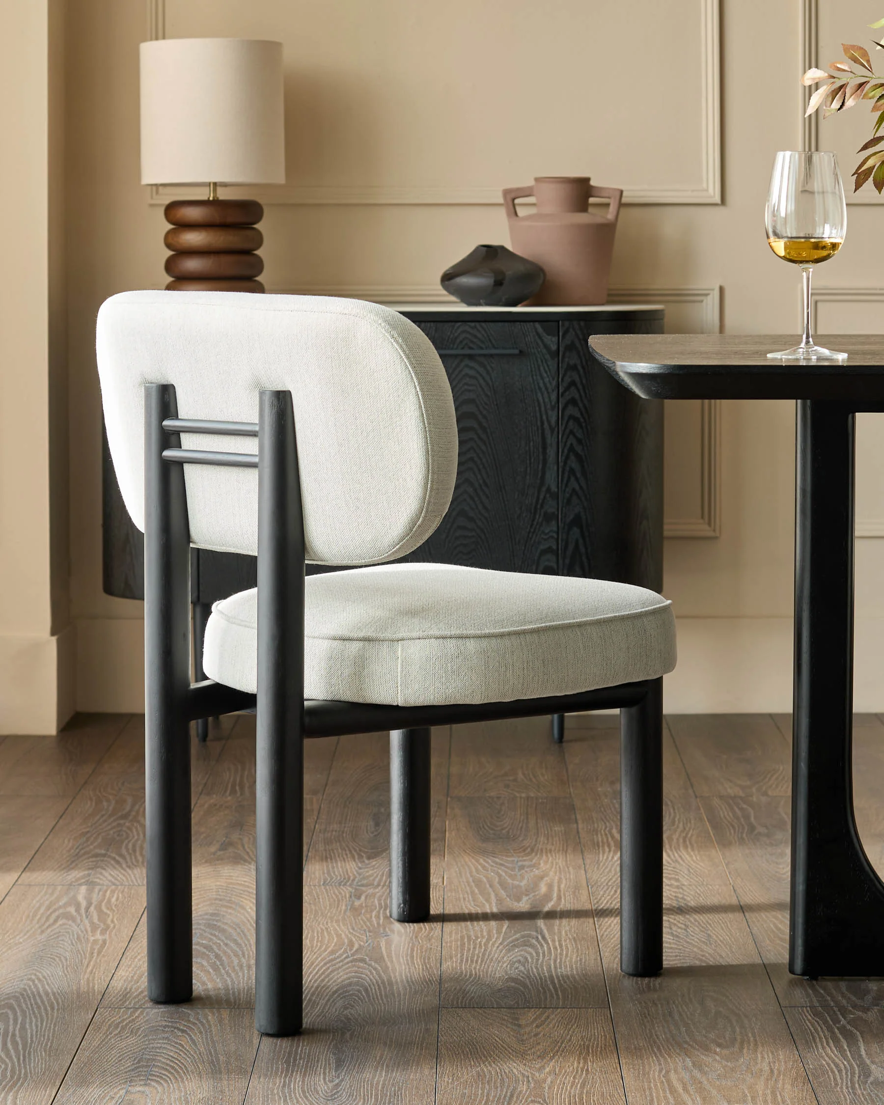Henley ivory dual tone fabric dining chair - Image 3