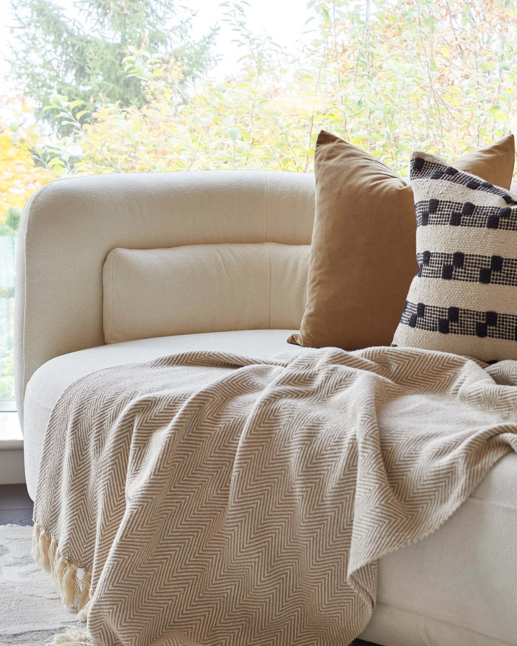 Henry Ivory Boucle 3 Seater Sofa - Image 9