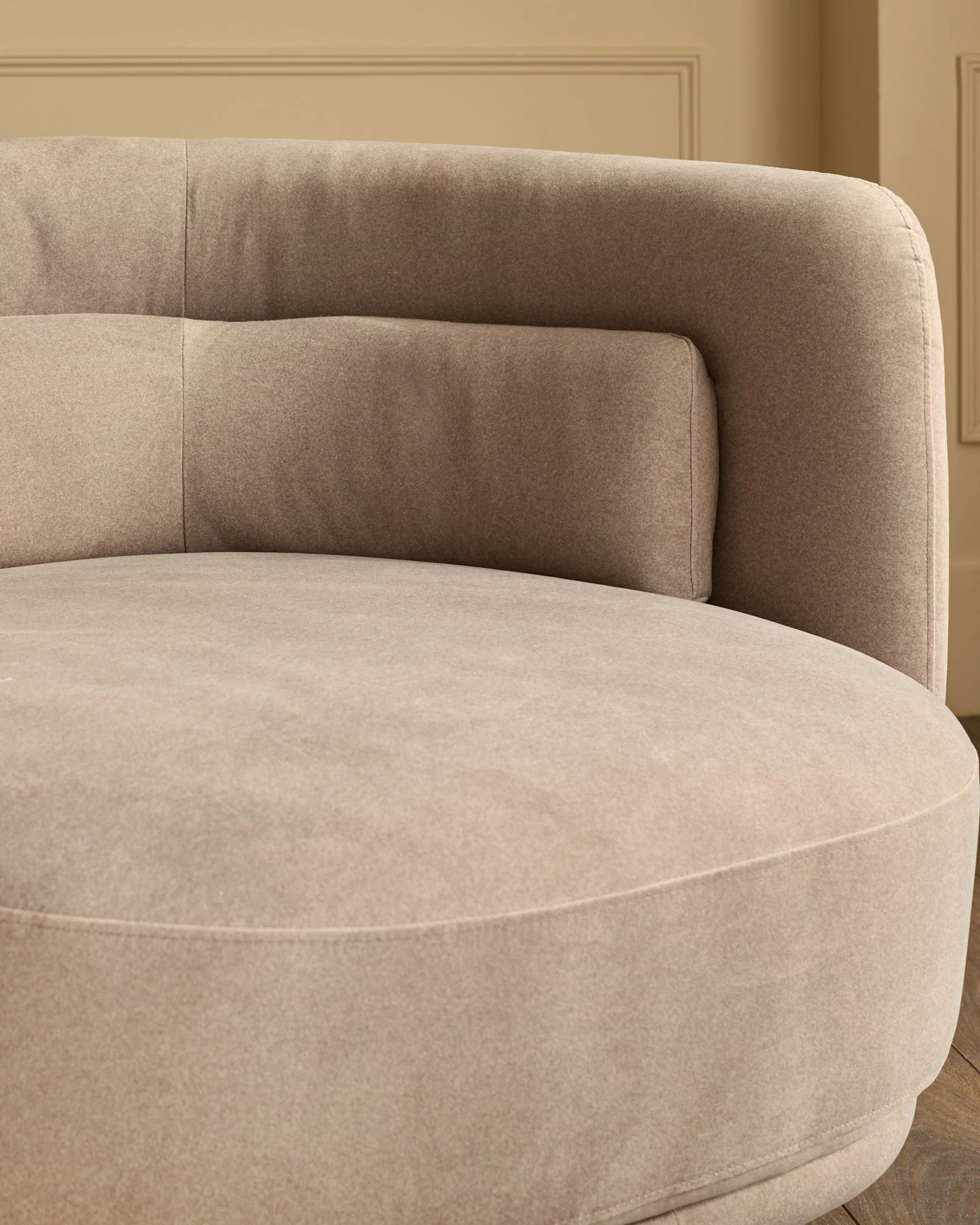 Henry mocha plush fabric swivel love seat - Image 7