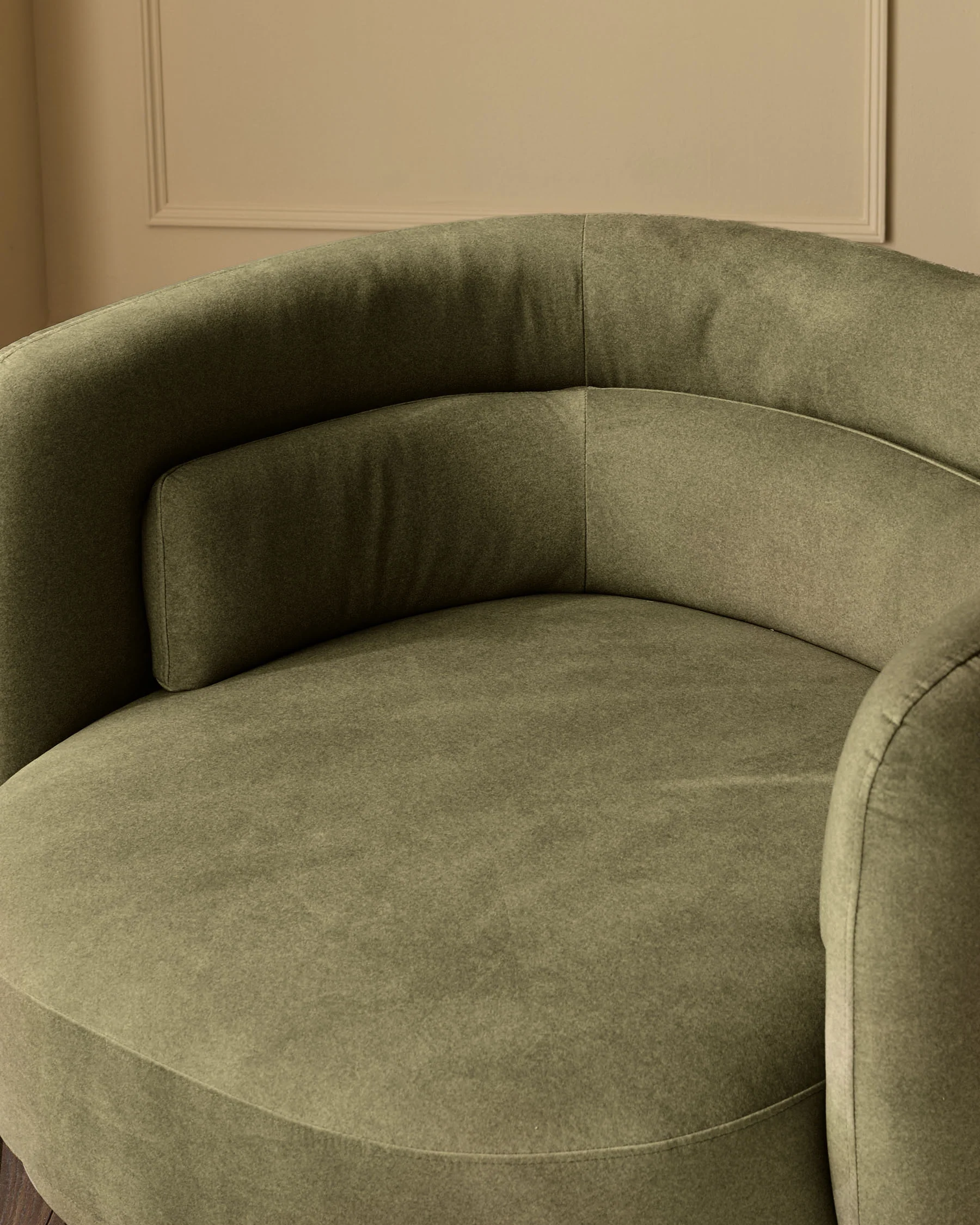 Henry olive green velvet love seat - Image 2