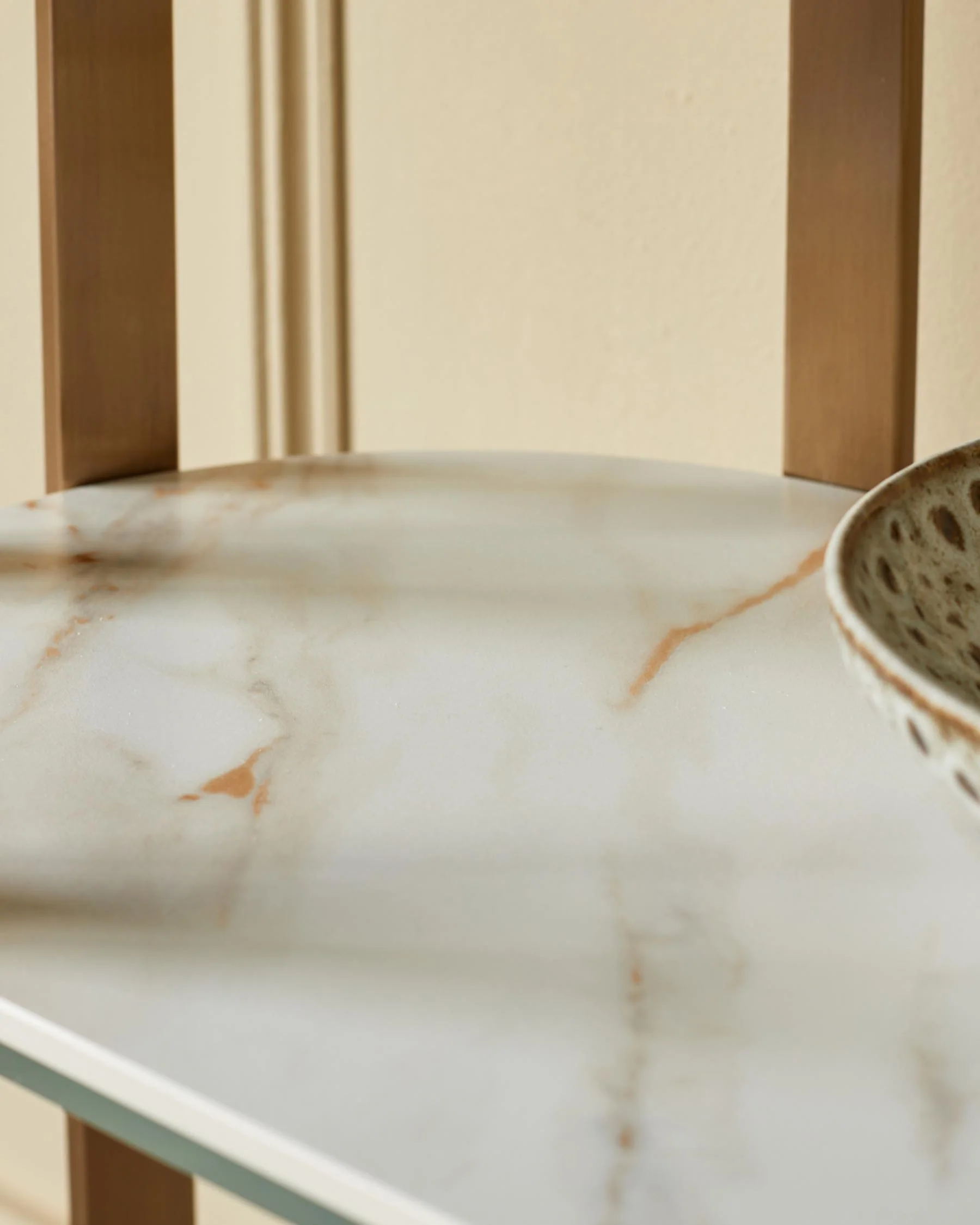 Isla natural ceramic console table - Image 5